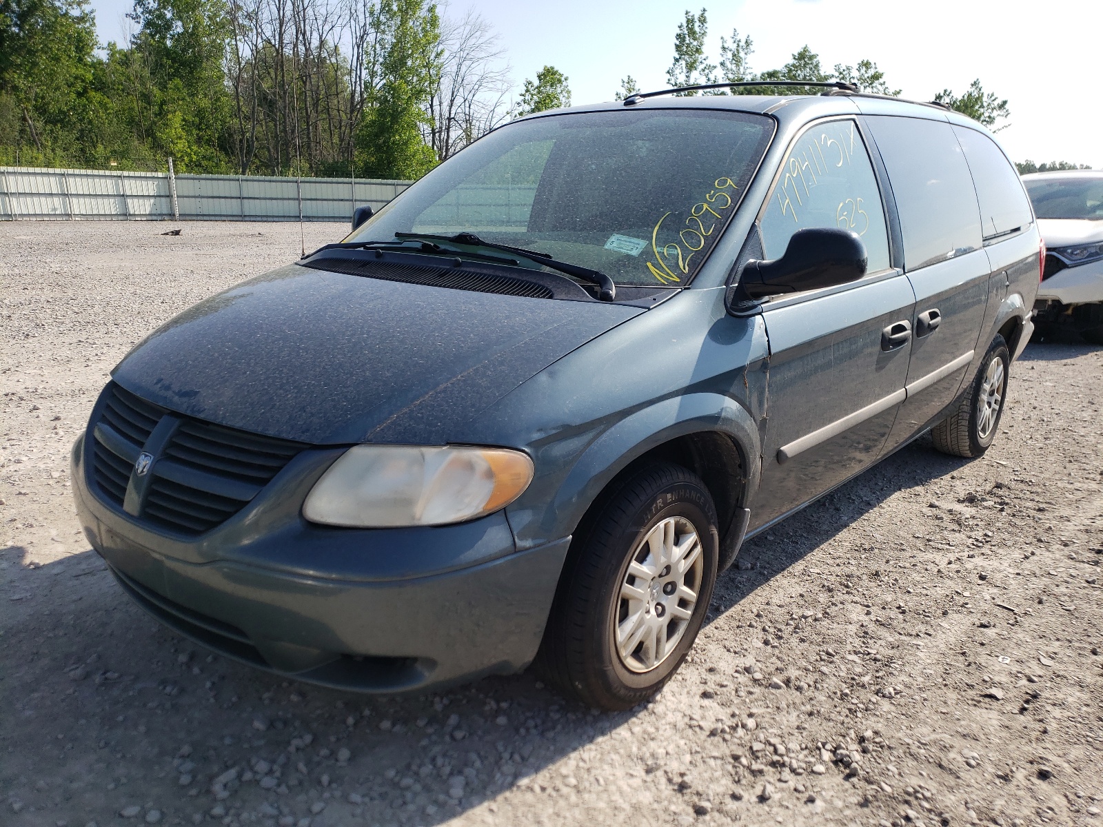 Photo 2 from auction – 2006 DODGE GRAND CARA with VIN 1D4GP24R46B677521