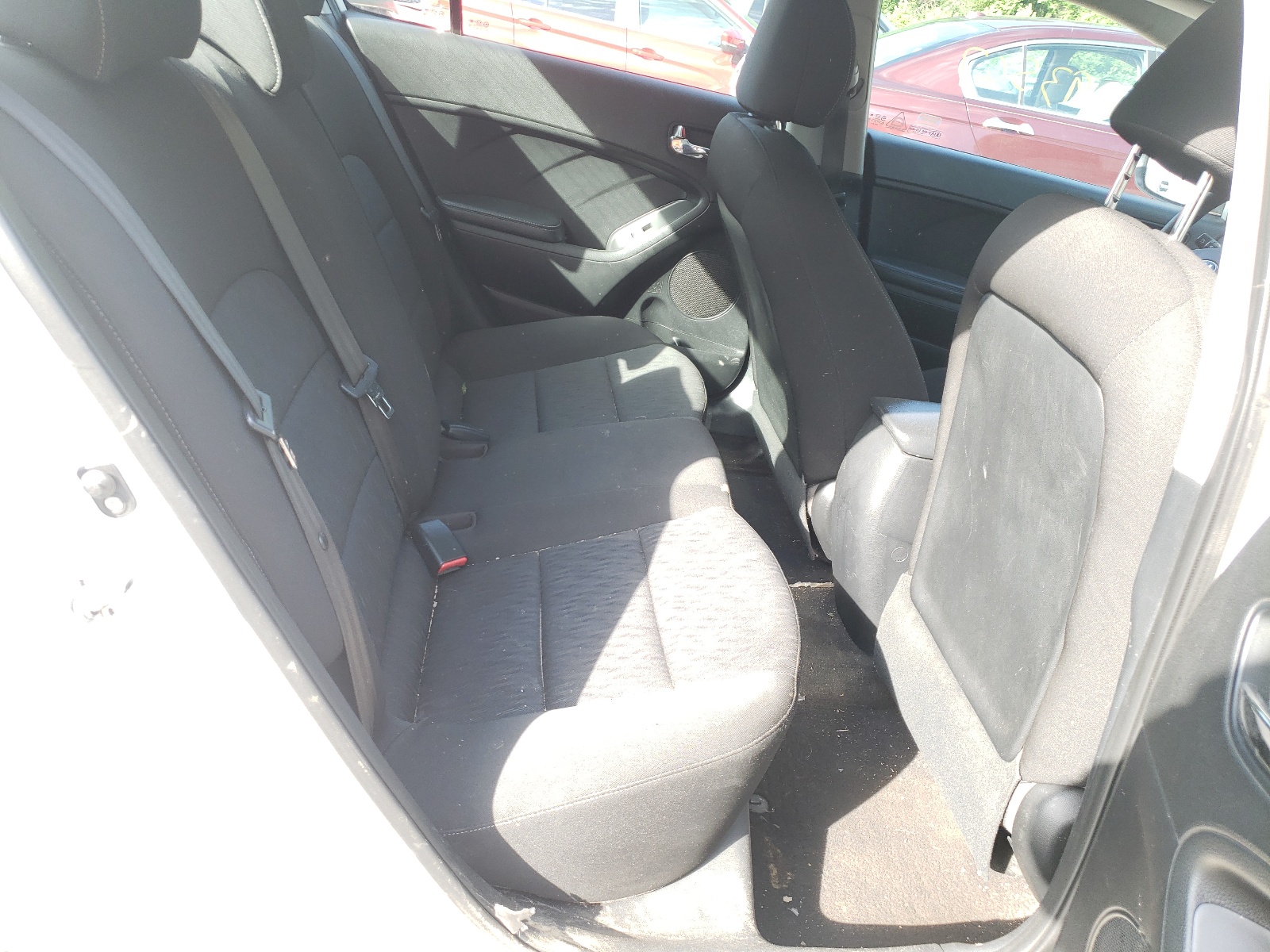 Photo 6 from auction – 2016 KIA FORTE LX with VIN KNAFK4A65G5615796