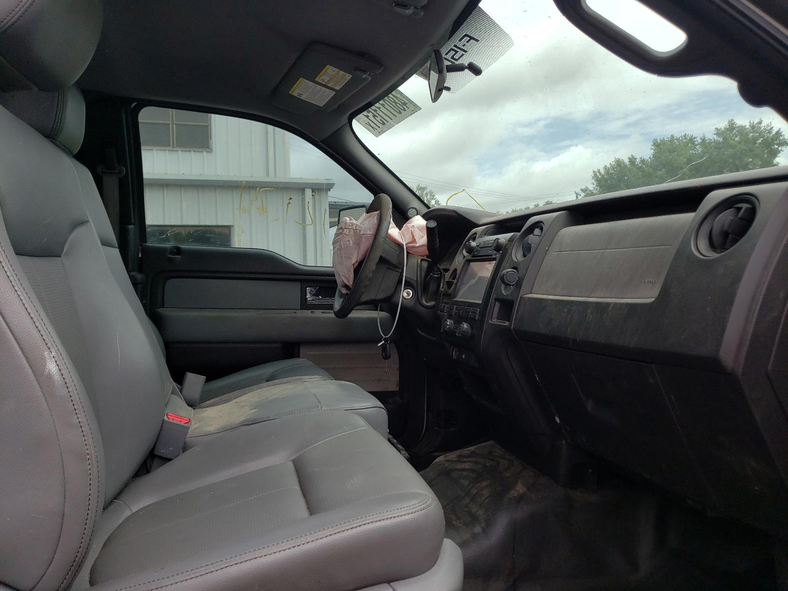 Photo 5 from auction – 2012 FORD F150 SUPER with VIN 1FTFX1CFXCFC39259
