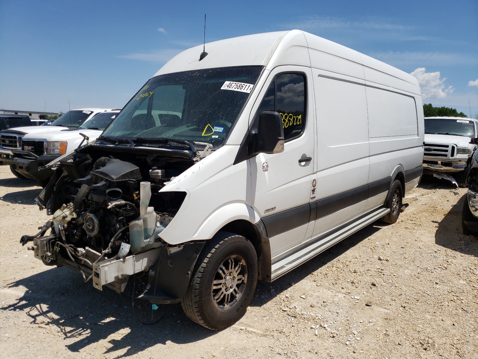 Photo 2 from auction – 2015 MERCEDES-BENZ SPRINTER 2 with VIN WD3PE8DC0FP112469