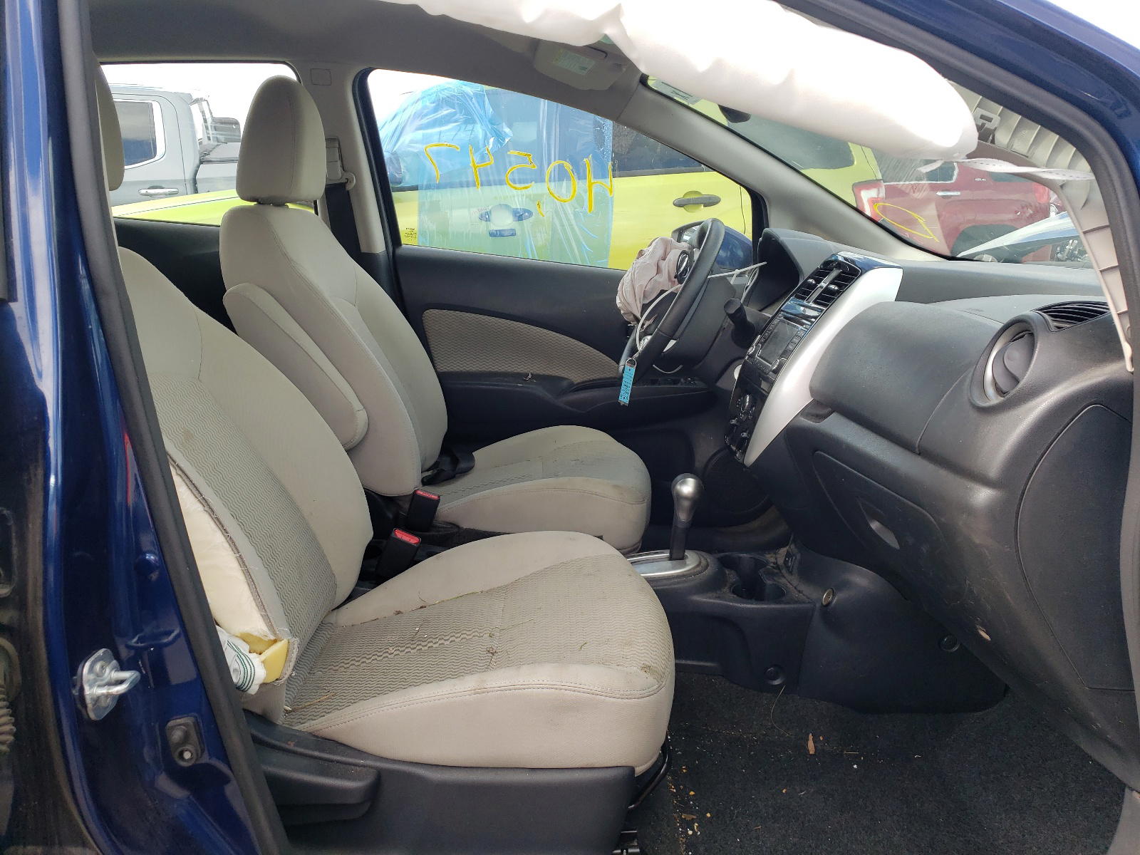 Photo 5 from auction – 2017 NISSAN VERSA NOTE with VIN 3N1CE2CP9HL352675