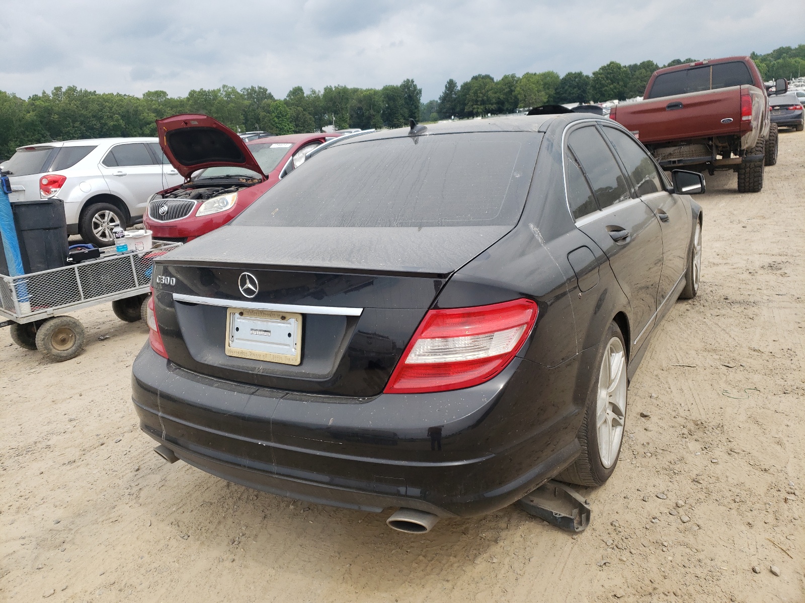 Photo 4 from auction – 2011 MERCEDES-BENZ C 300 with VIN WDDGF5EB3BA433691