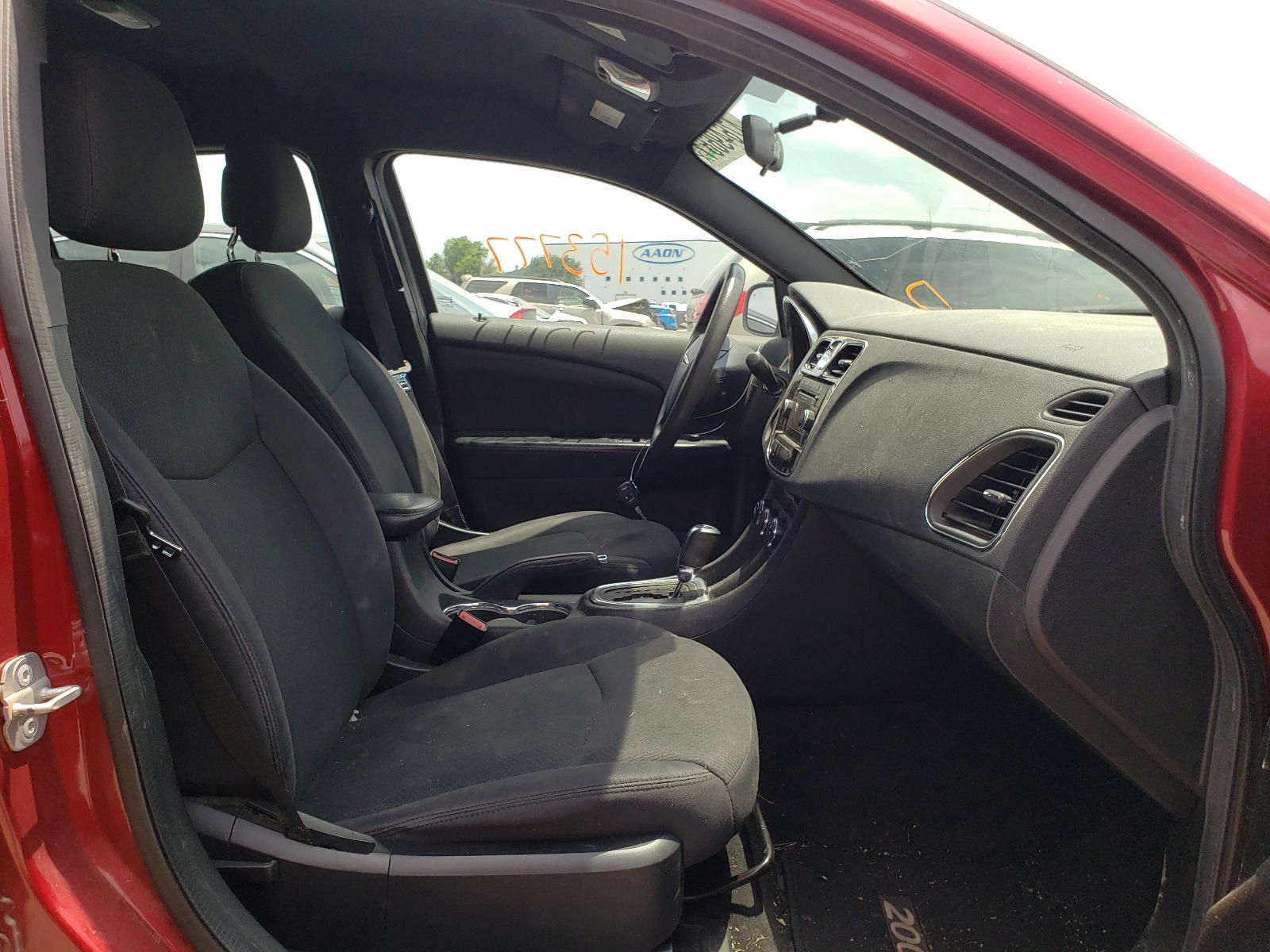 Photo 5 from auction – 2013 CHRYSLER 200 LX with VIN 1C3CCBAB2DN671294