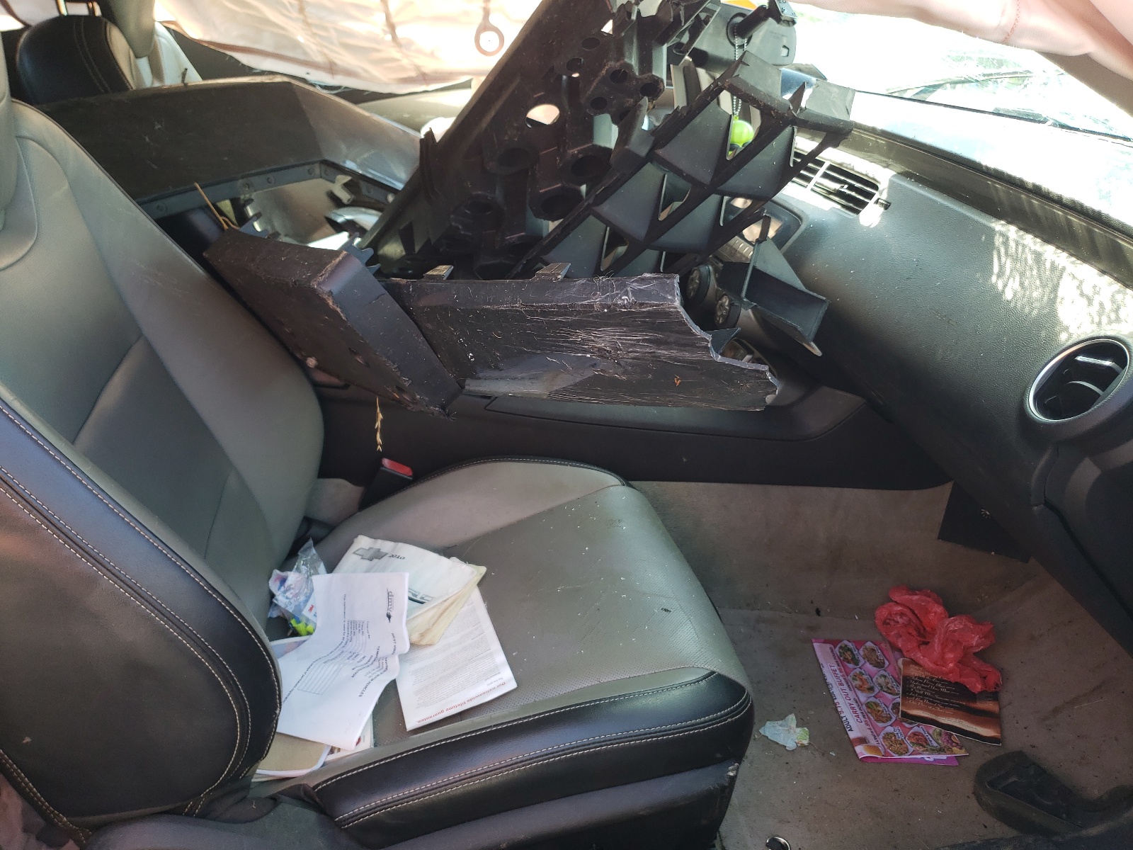 Photo 5 from auction – 2010 CHEVROLET CAMARO with VIN 2G1FC1EVXA9201500