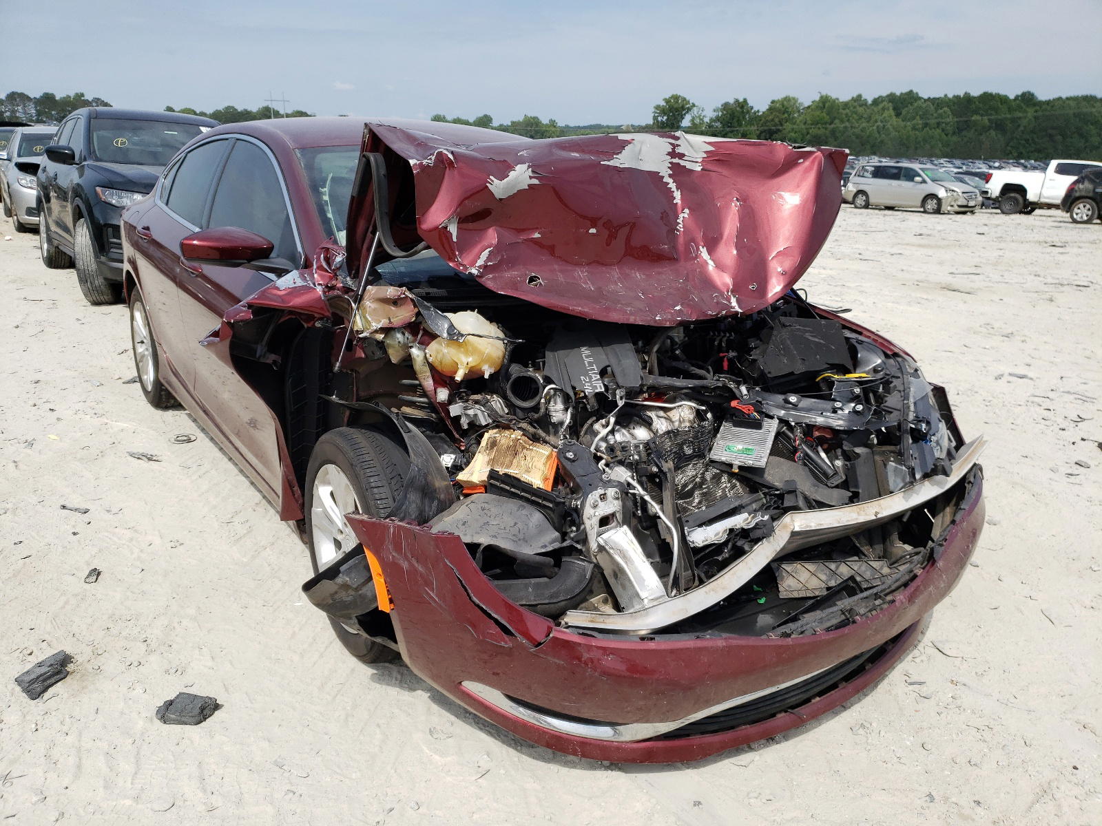 CHRYSLER 200 LIMITE 2015 with VIN 1C3CCCAB8FN642035 - Photo from auction