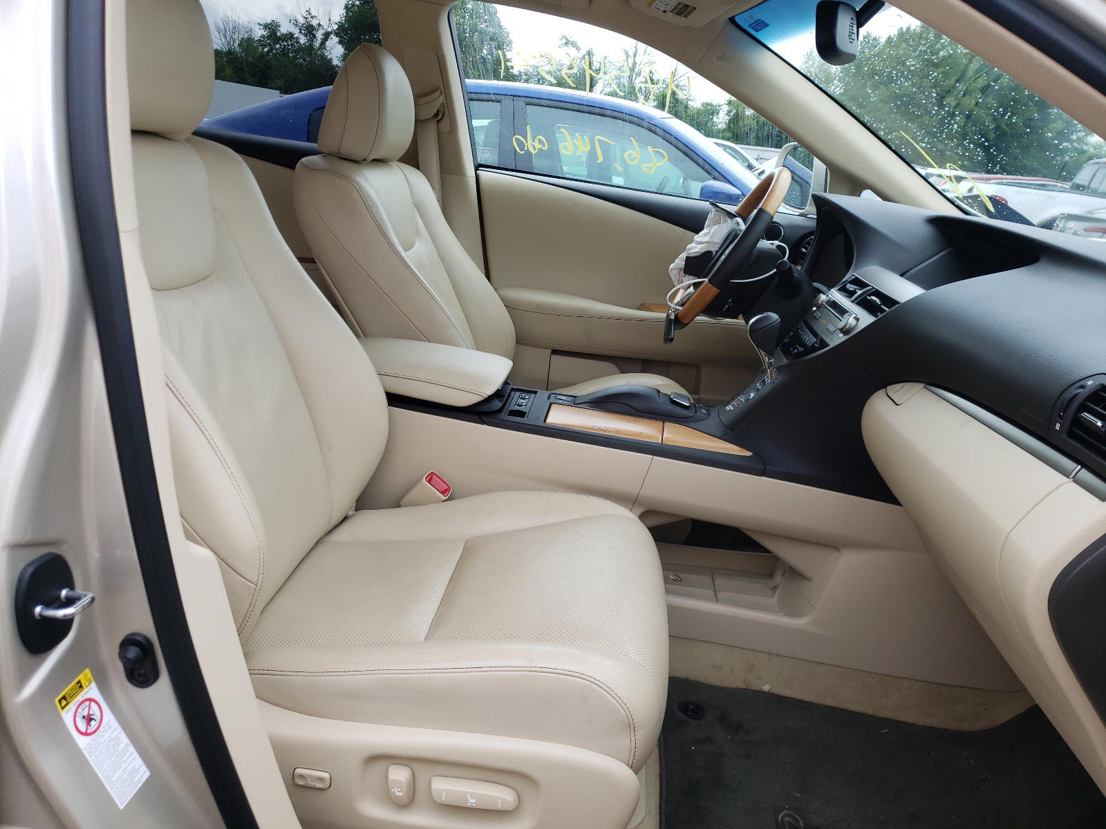 Photo 5 from auction – 2014 LEXUS RX 450 with VIN JTJBC1BA4E2068399