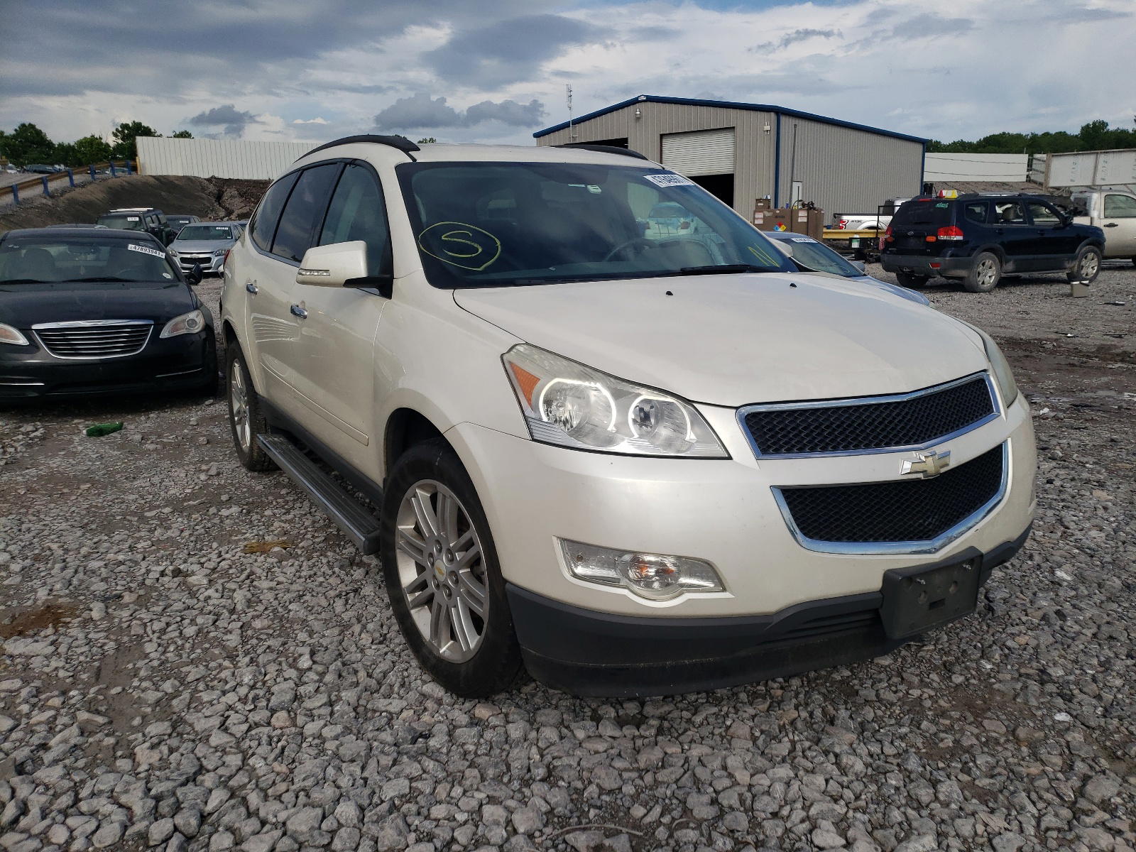 CHEVROLET TRAVERSE L 2011 with VIN 1GNKRGED5BJ265990 - Photo from auction