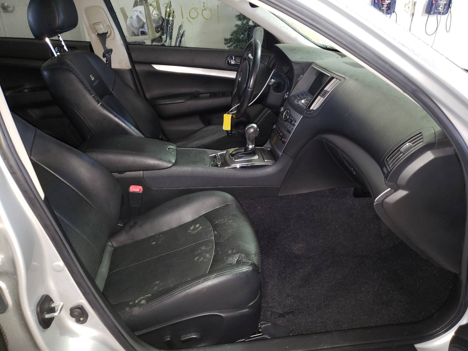 Photo 5 from auction – 2010 INFINITI G37 with VIN JN1CV6AR3AM252207