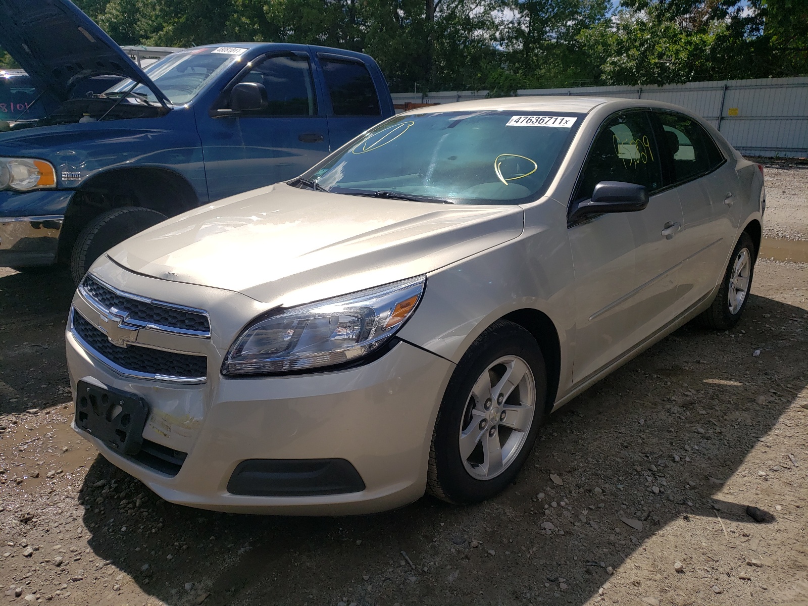 Photo 2 from auction – 2013 CHEVROLET MALIBU LS with VIN 1G11B5SA9DF256683