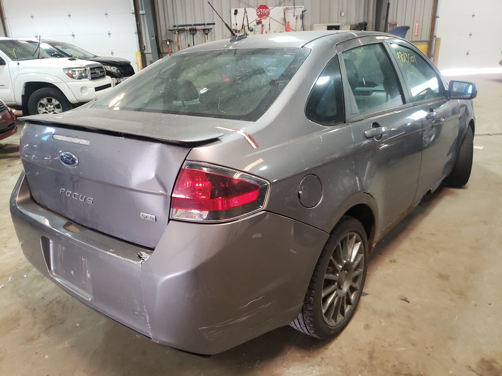 Photo 4 from auction – 2010 FORD FOCUS SES with VIN 1FAHP3GN4AW245471