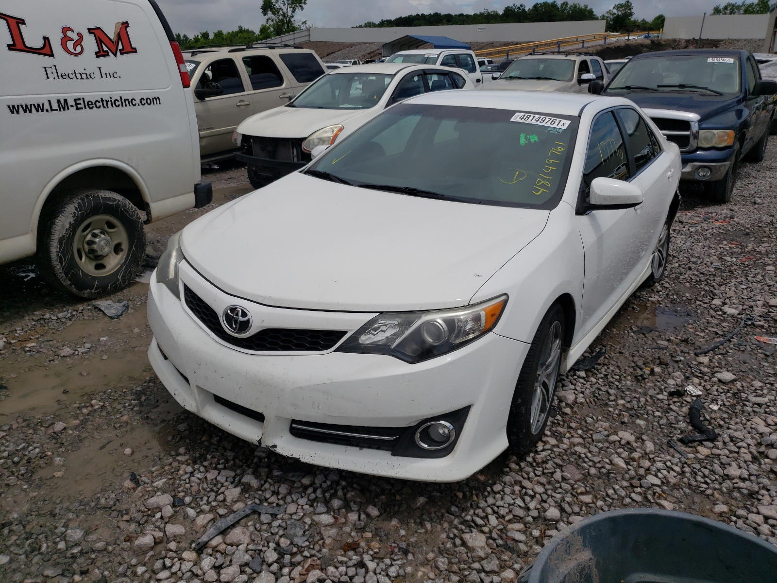 Photo 2 from auction – 2012 TOYOTA CAMRY BASE with VIN 4T1BF1FK3CU516903