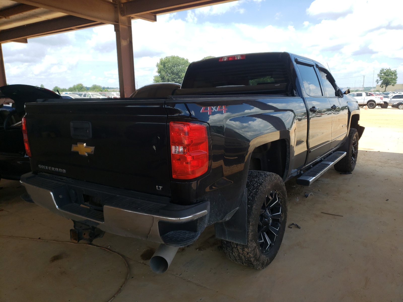 Photo 4 from auction – 2018 CHEVROLET SILVERADO with VIN 1GC1KVEY1JF113609