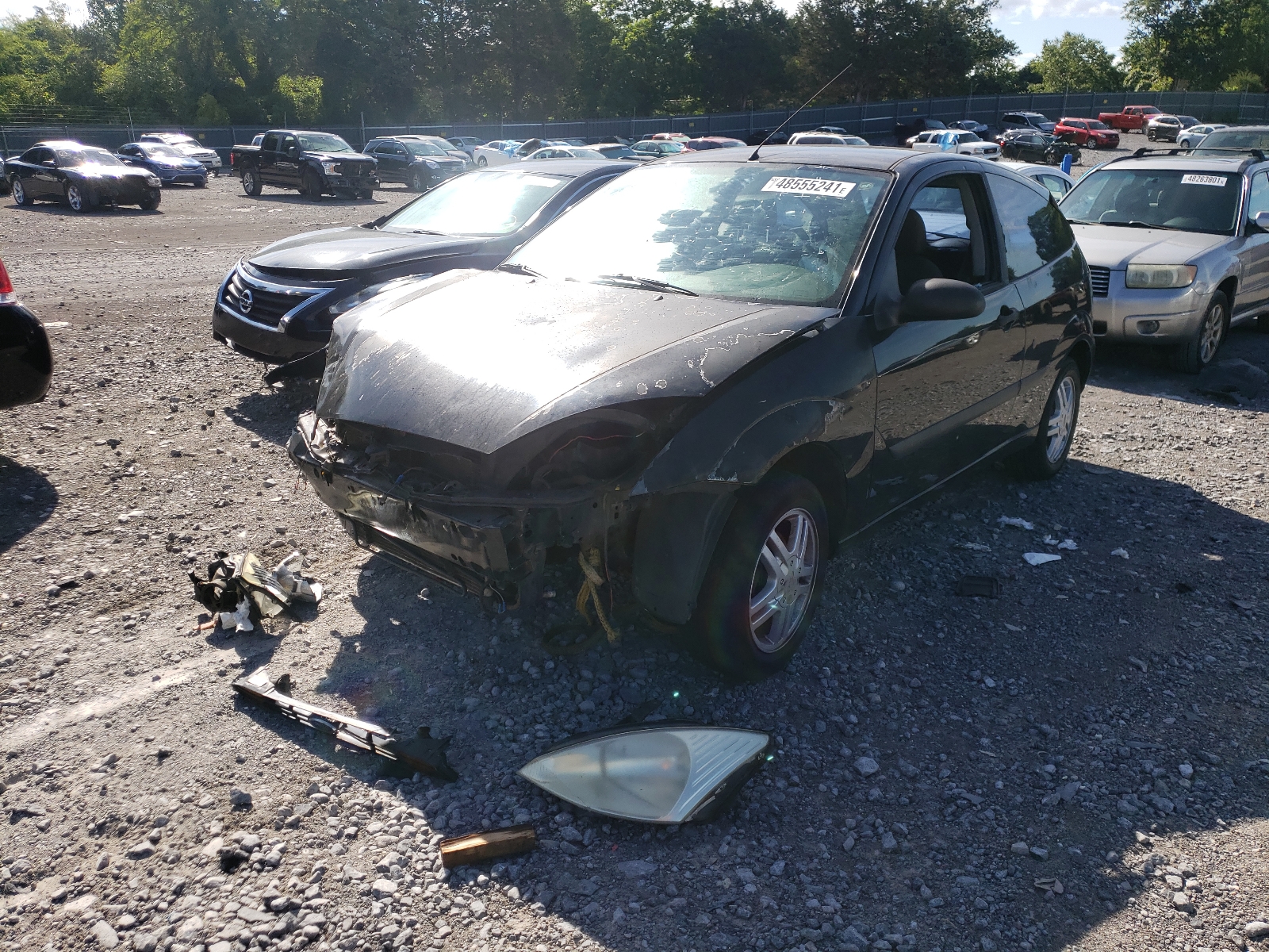 Photo 2 from auction – 2004 FORD FOCUS ZX3 with VIN 3FAFP31344R117060
