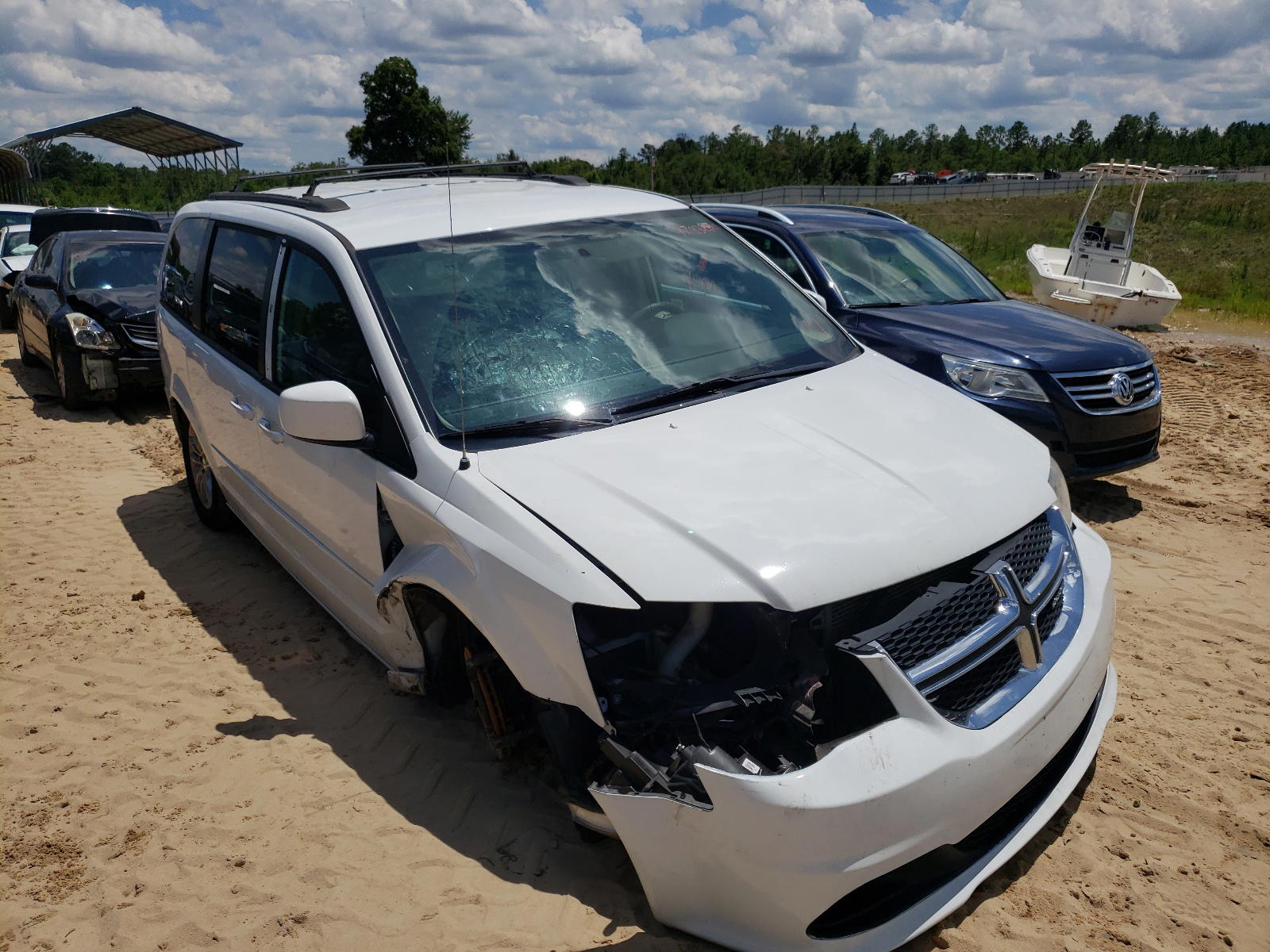 DODGE GRAND CARA 2014 with VIN 2C4RDGCG9ER128957 - Photo from auction