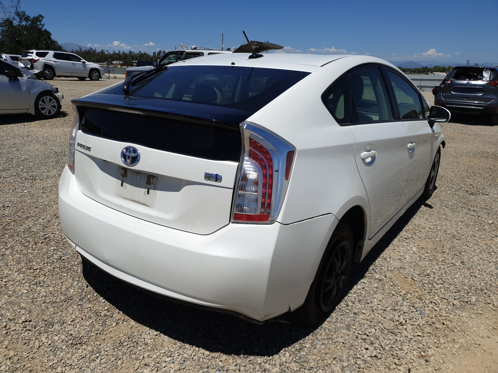 Photo 4 from auction – 2013 TOYOTA PRIUS with VIN JTDKN3DU7D5605523