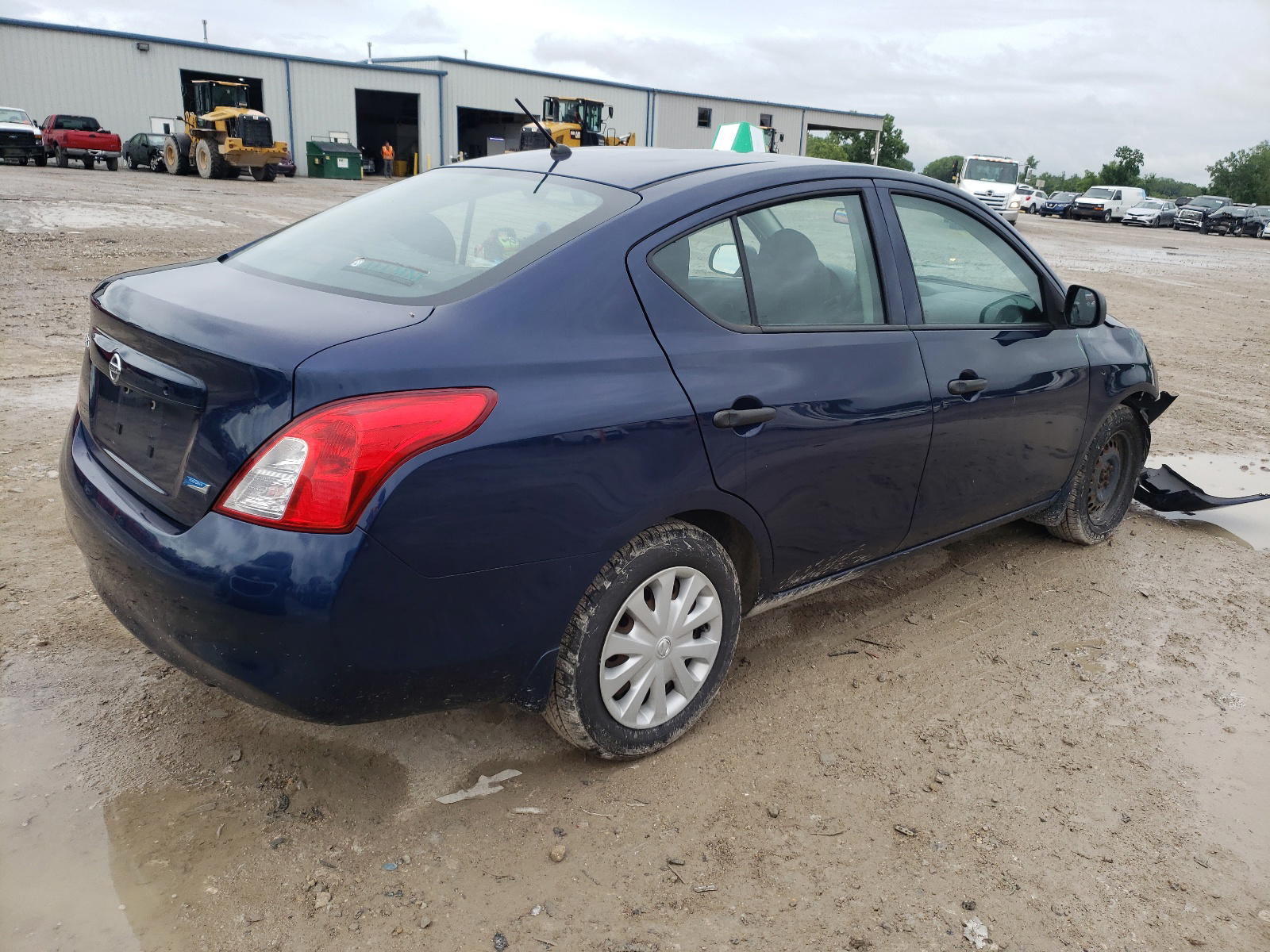 Photo 4 from auction – 2012 NISSAN VERSA S with VIN 3N1CN7AP0CL930462