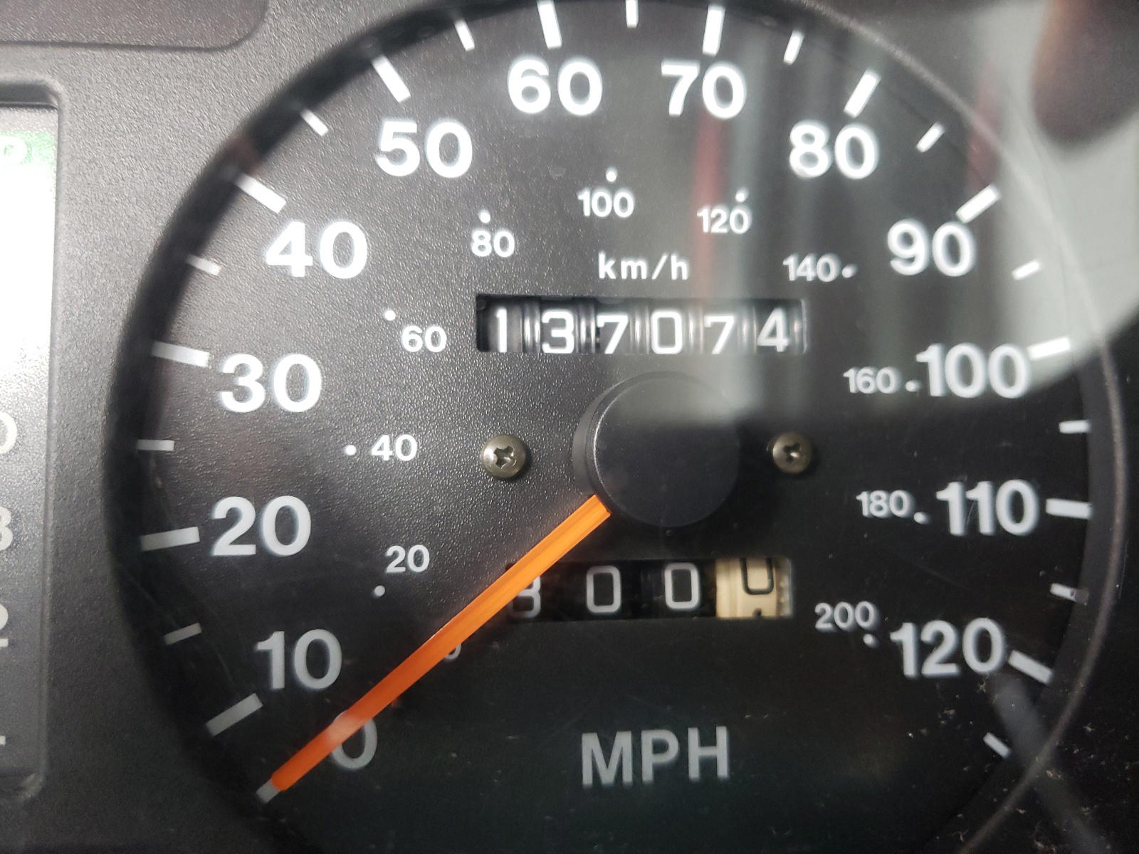 Photo 8 from auction – 1999 HONDA PASSPORT E with VIN 4S6CM58W2X4411753