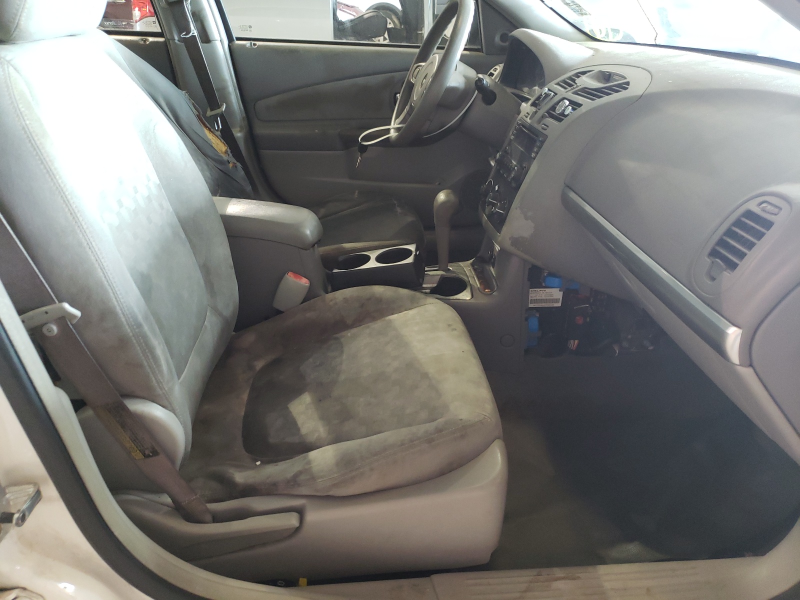 Photo 5 from auction – 2005 CHEVROLET MALIBU LS with VIN 1G1ZT52815F230514