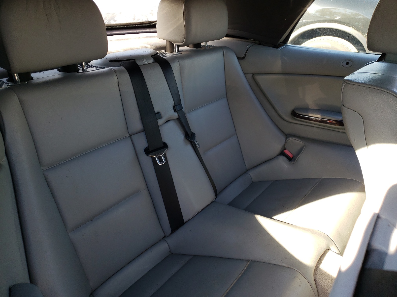 Photo 6 from auction – 2004 BMW 325 CI with VIN WBABW33454PL31223