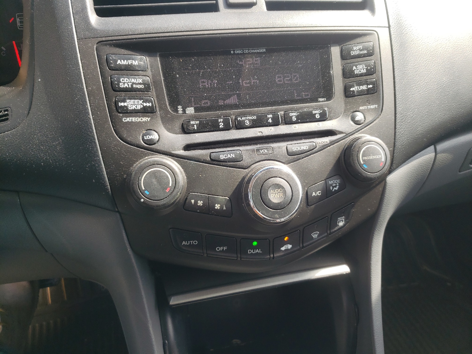 Photo 9 from auction – 2004 HONDA ACCORD with VIN 1HGCM66514A047420