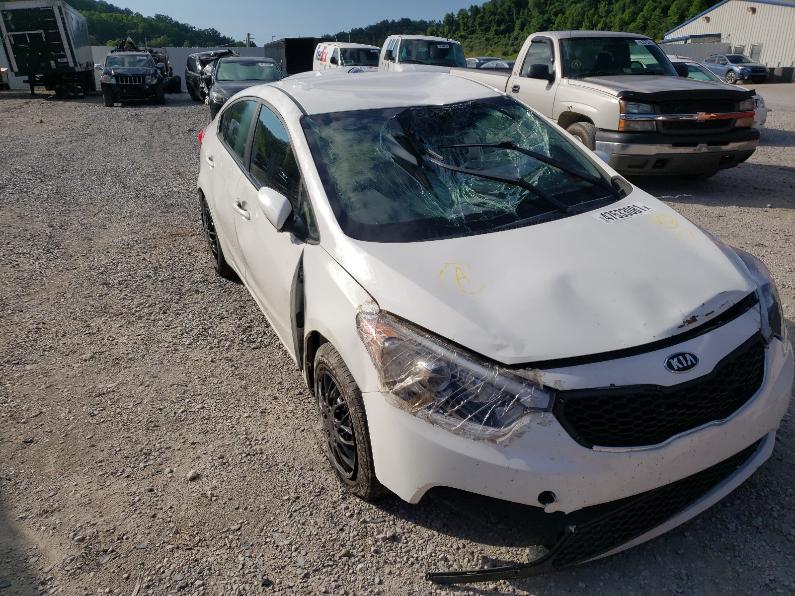 Photo 9 from auction – 2016 KIA FORTE LX with VIN KNAFK4A65G5615796