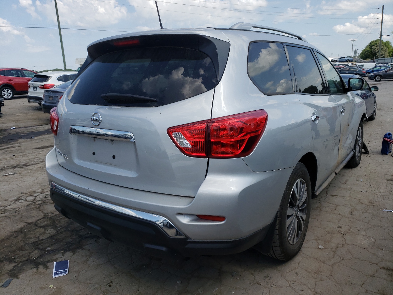 Photo 4 from auction – 2018 NISSAN PATHFINDER with VIN 5N1DR2MNXJC603140