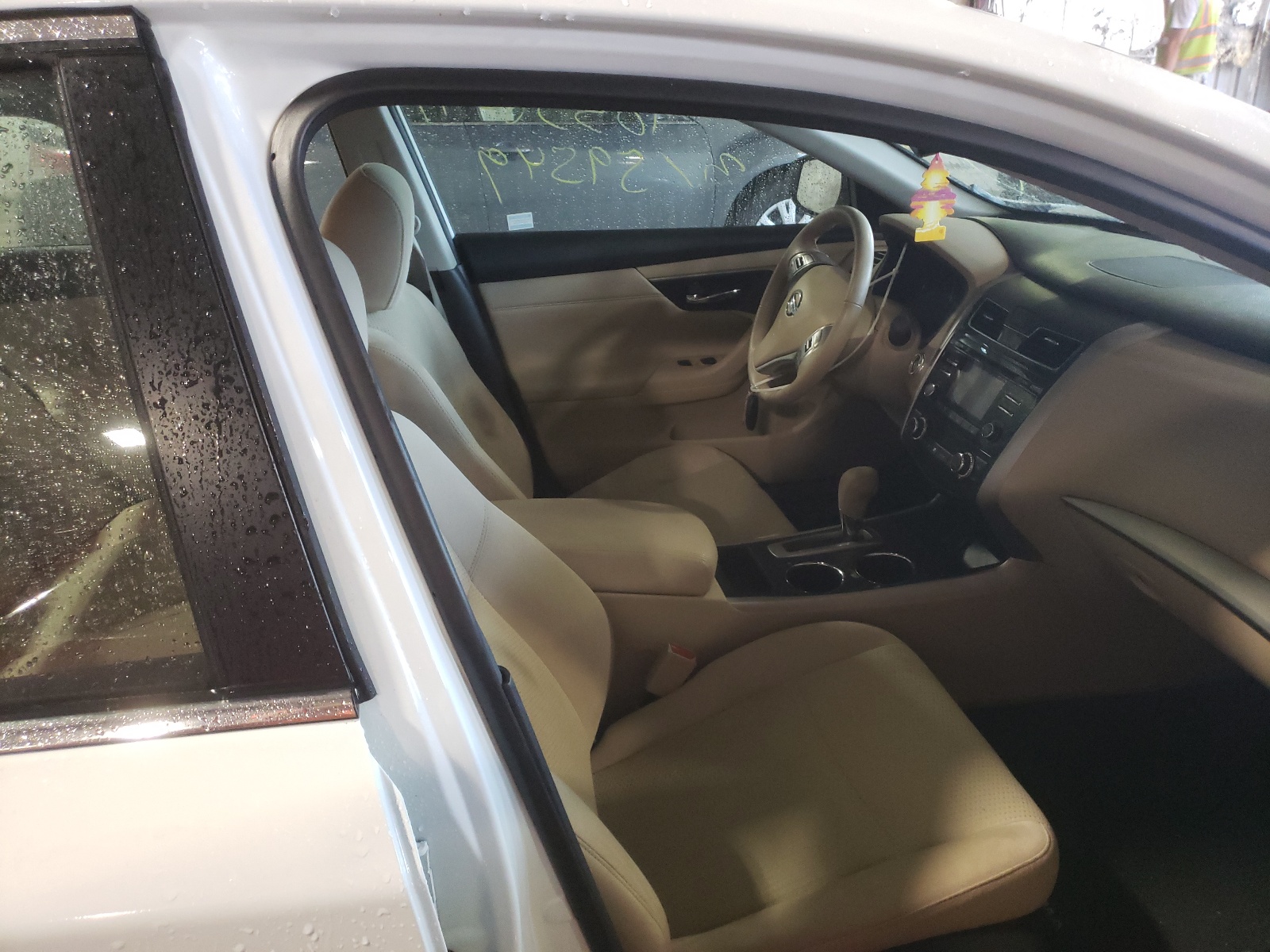 Photo 5 from auction – 2015 NISSAN ALTIMA 2.5 with VIN 1N4AL3AP7FC581017