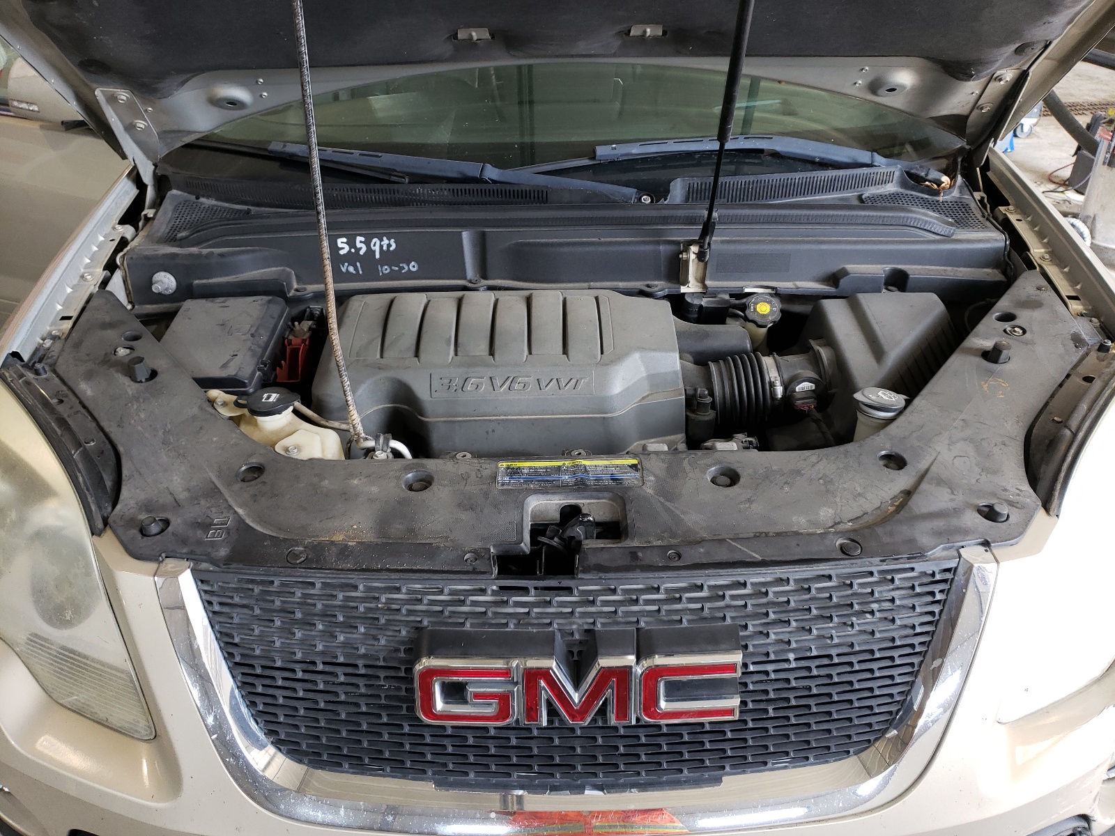 Photo 7 from auction – 2008 GMC ACADIA SLT with VIN 1GKEV33788J235127