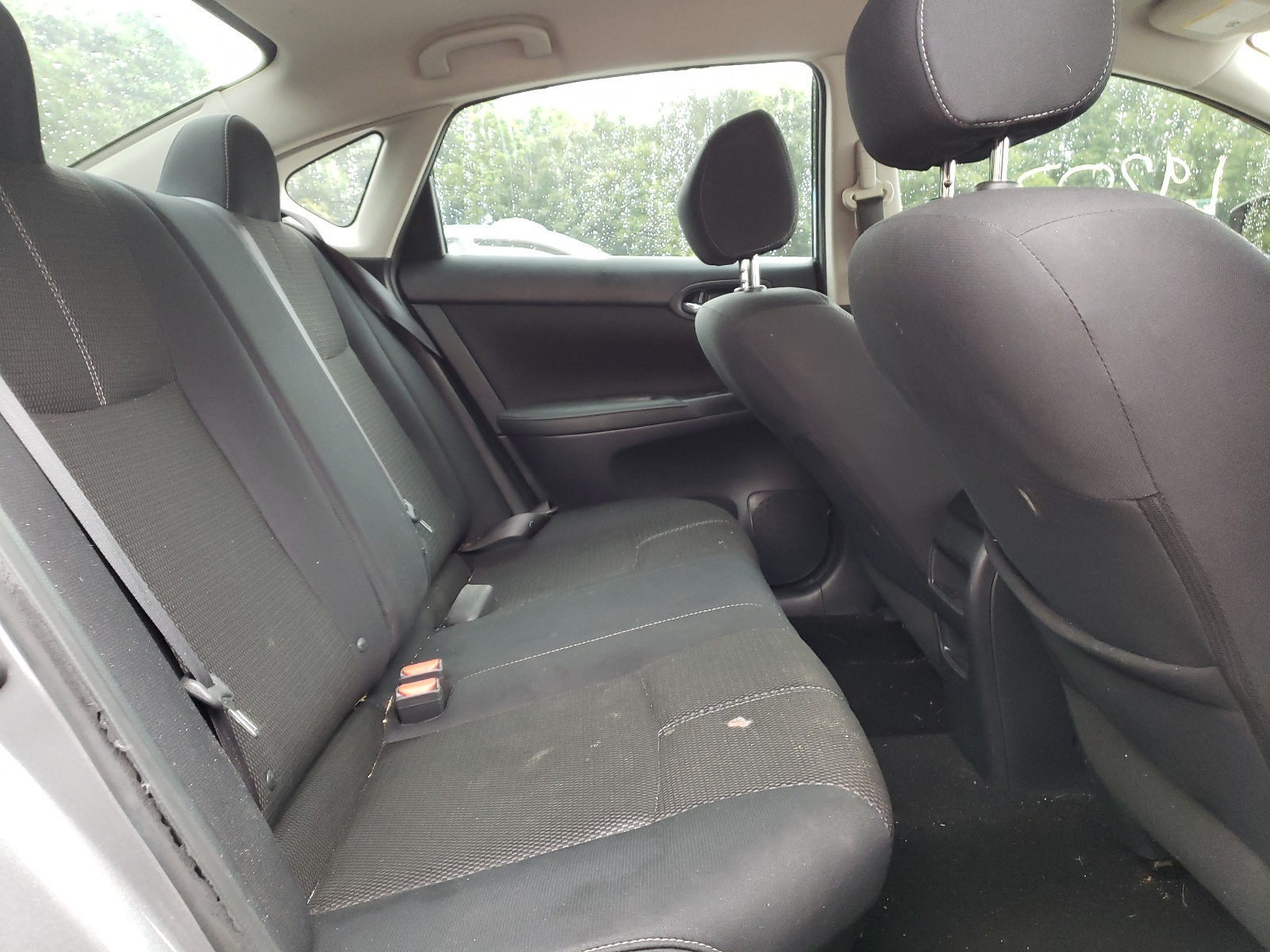 Photo 6 from auction – 2017 NISSAN SENTRA S with VIN 3N1AB7AP8HY372953