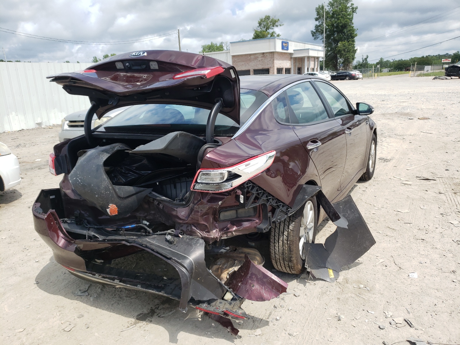 Photo 4 from auction – 2018 KIA OPTIMA LX with VIN 5XXGT4L31JG201425