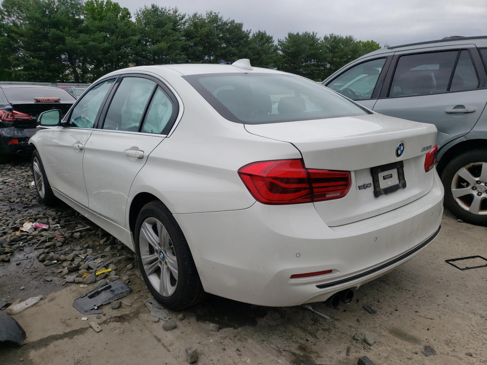 Photo 3 from auction – 2017 BMW 330 XI with VIN WBA8D9C35HA005425