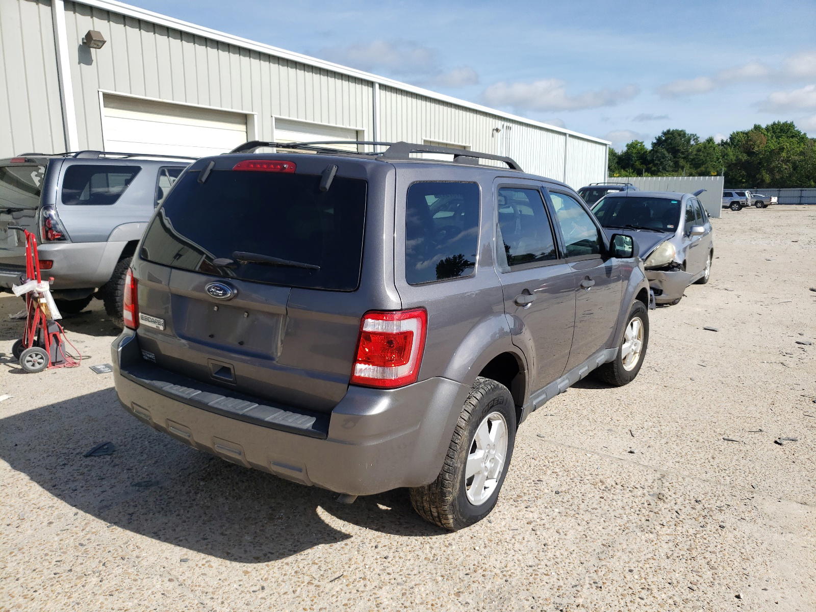 Photo 4 from auction – 2011 FORD ESCAPE XLT with VIN 1FMCU0D79BKA79289
