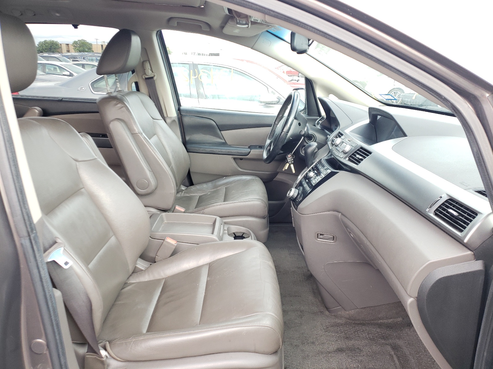Photo 5 from auction – 2012 HONDA ODYSSEY EX with VIN 5FNRL5H63CB116514
