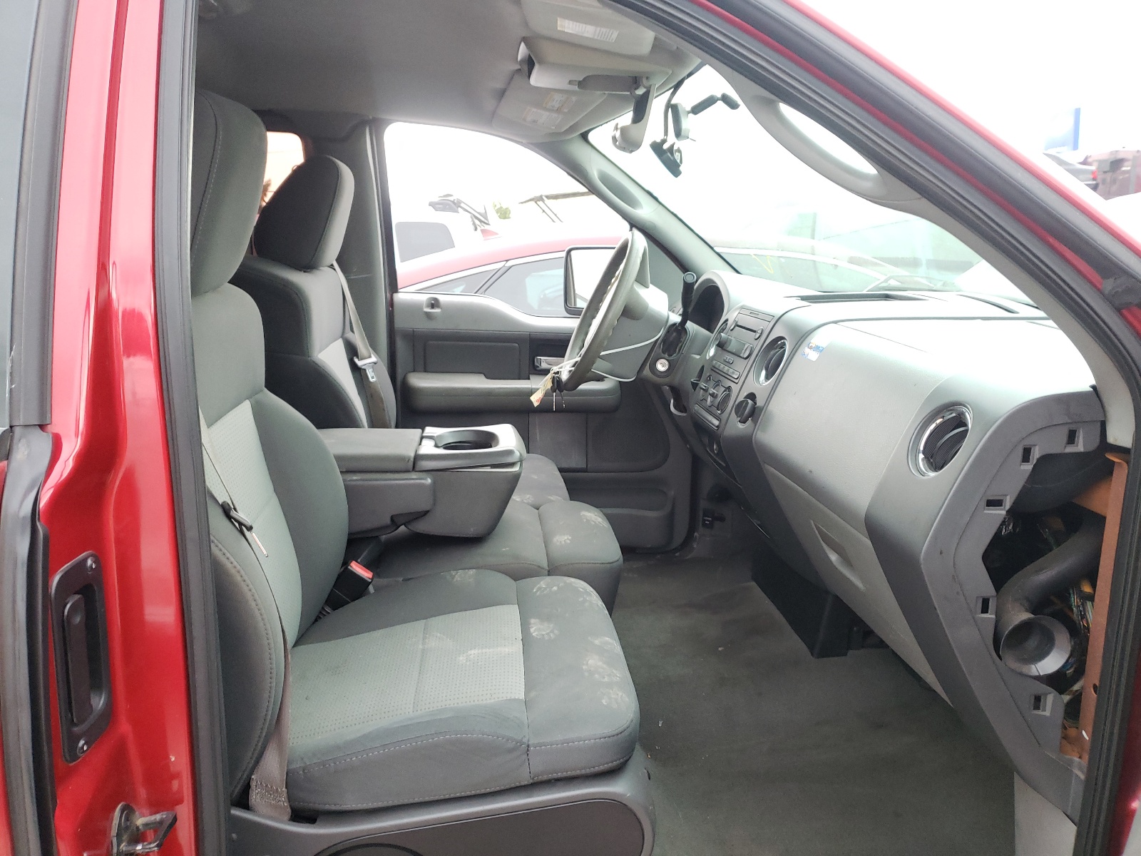 Photo 5 from auction – 2007 FORD F150 with VIN 1FTRF12227KC66421