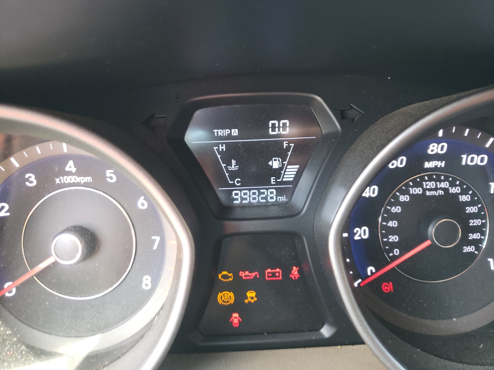 Photo 8 from auction – 2016 HYUNDAI ELANTRA SE with VIN 5NPDH4AE6GH736644