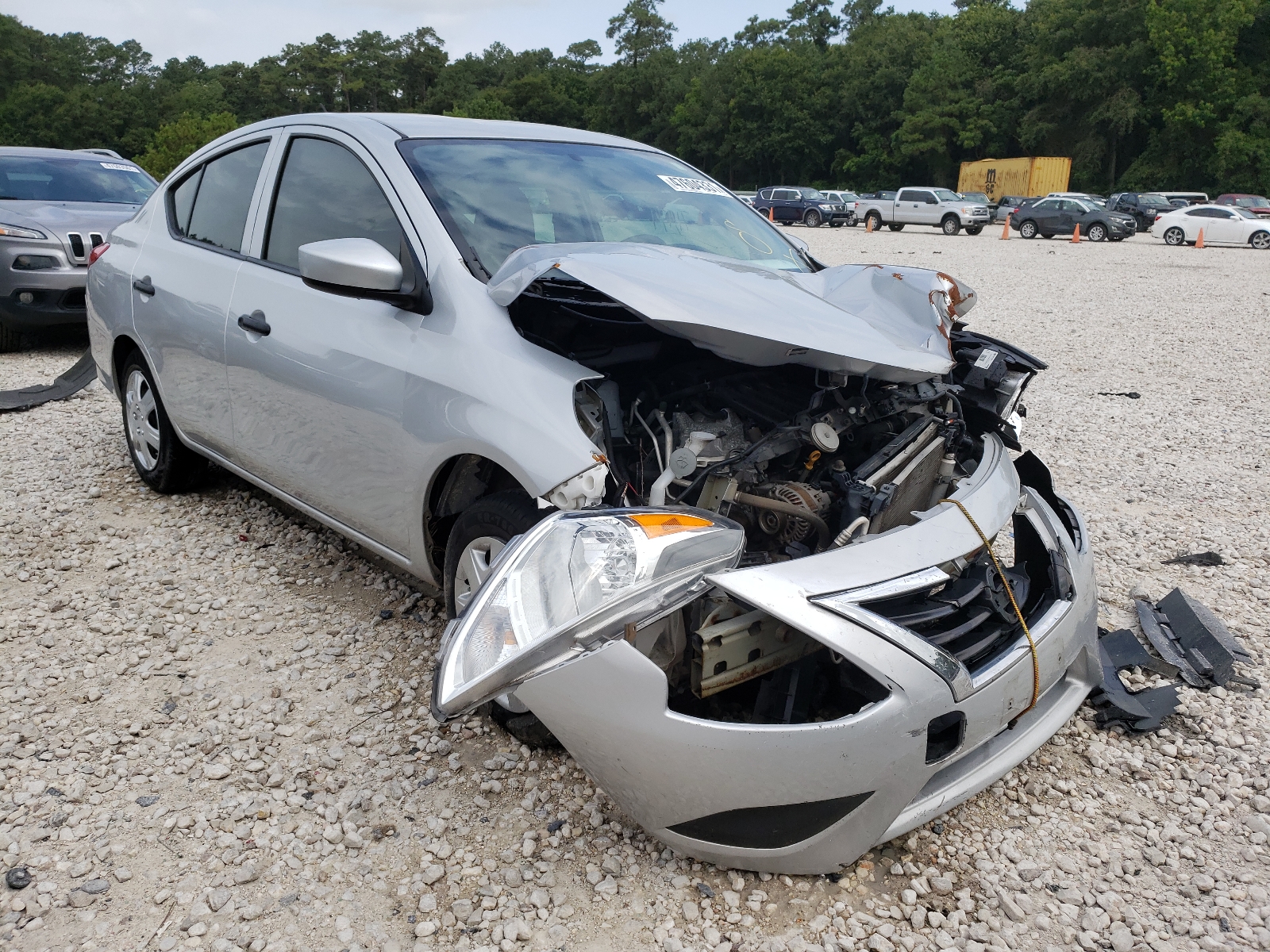NISSAN VERSA S 2017 with VIN 3N1CN7AP6HL845889 - Photo from auction