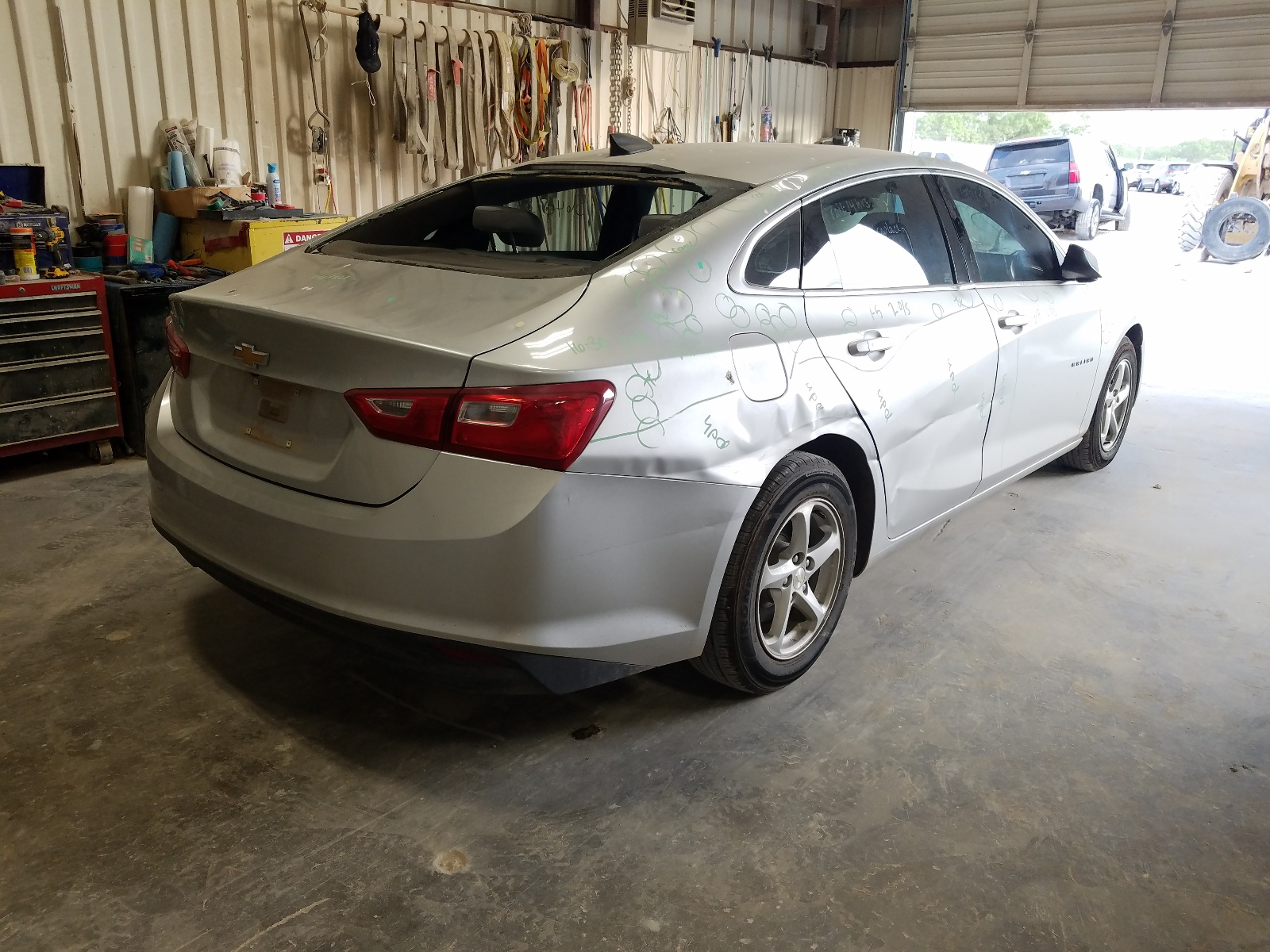 Photo 4 from auction – 2017 CHEVROLET MALIBU LS with VIN 1G1ZB5ST2HF138114