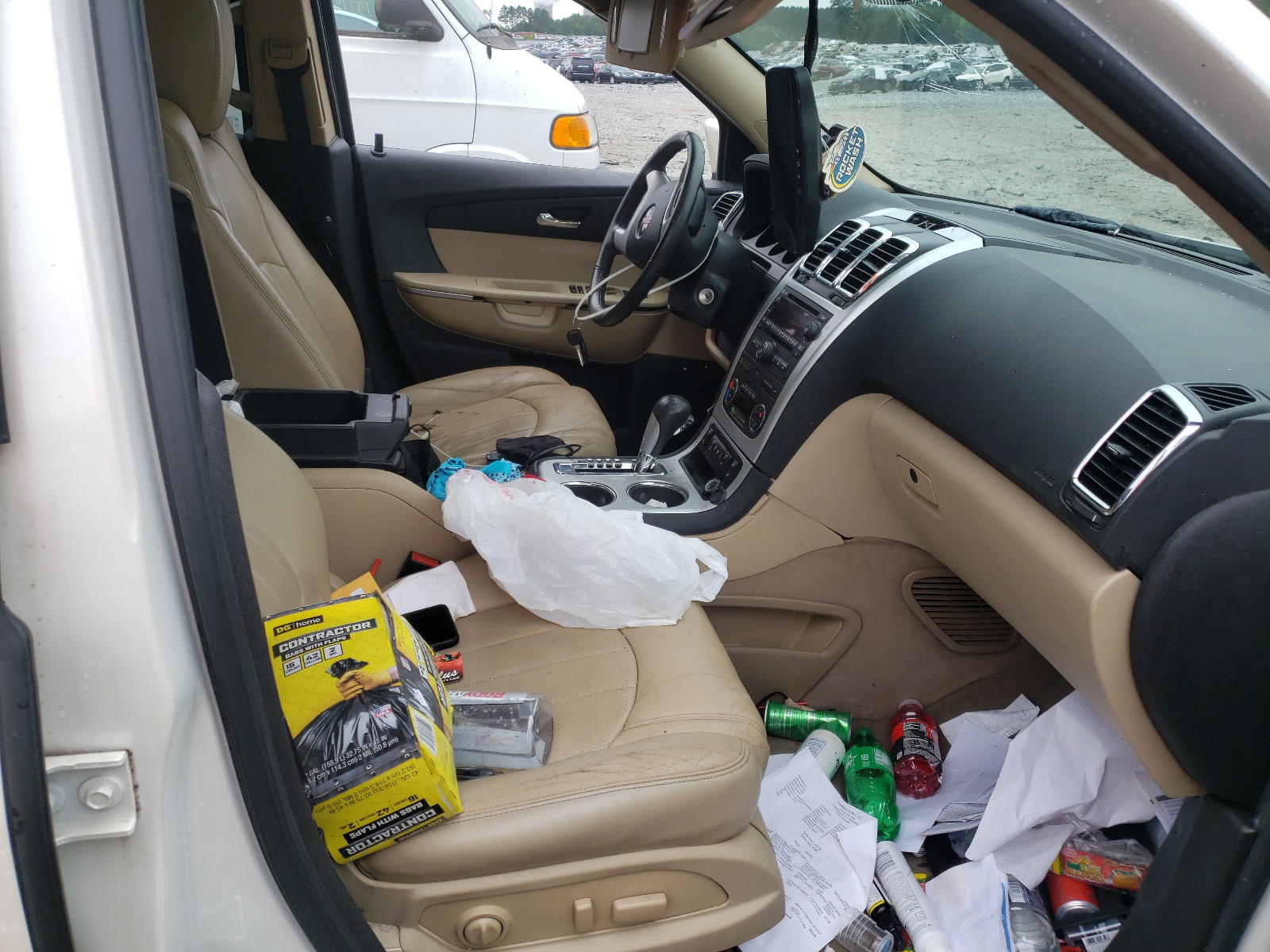 Photo 5 from auction – 2011 GMC ACADIA SLT with VIN 1GKKRSED5BJ222279