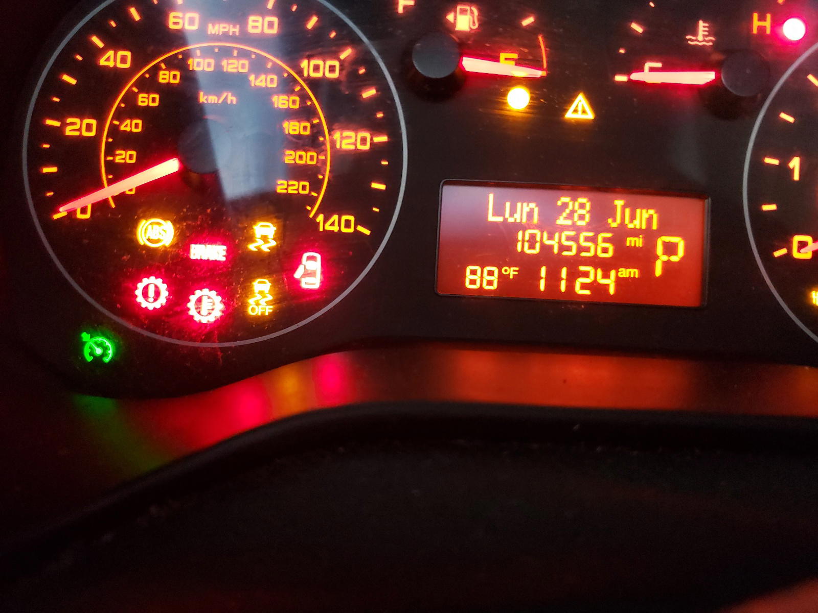 Photo 8 from auction – 2018 RAM PROMASTER with VIN ZFBERFAB8J6J04428