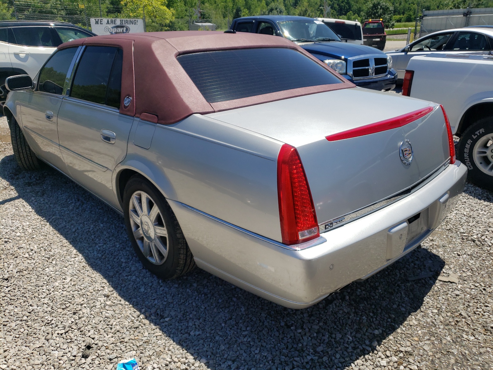 Photo 3 from auction – 2006 CADILLAC DTS with VIN 1G6KD57Y96U215838