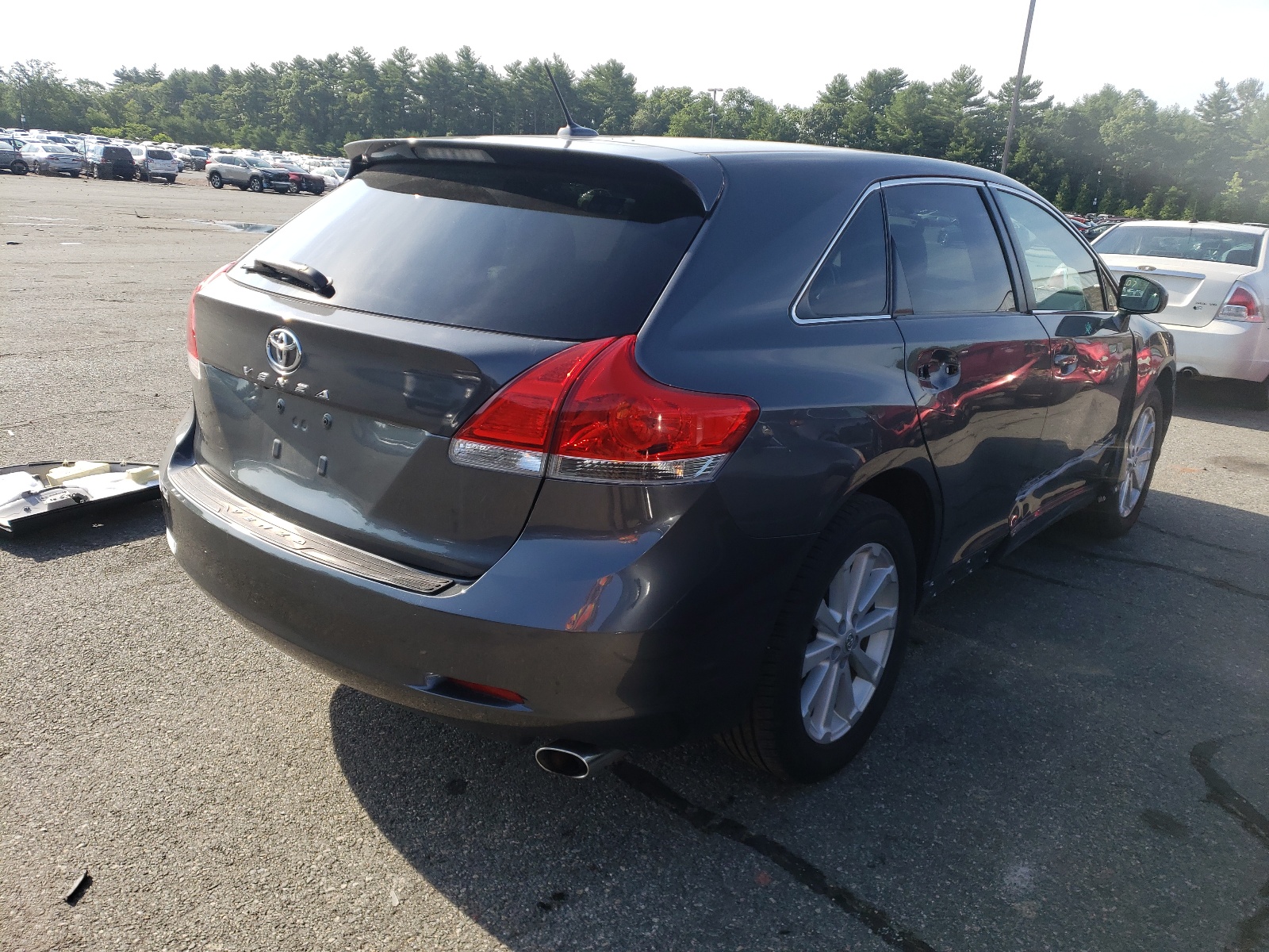 Photo 4 from auction – 2010 TOYOTA VENZA with VIN 4T3ZA3BB3AU033723