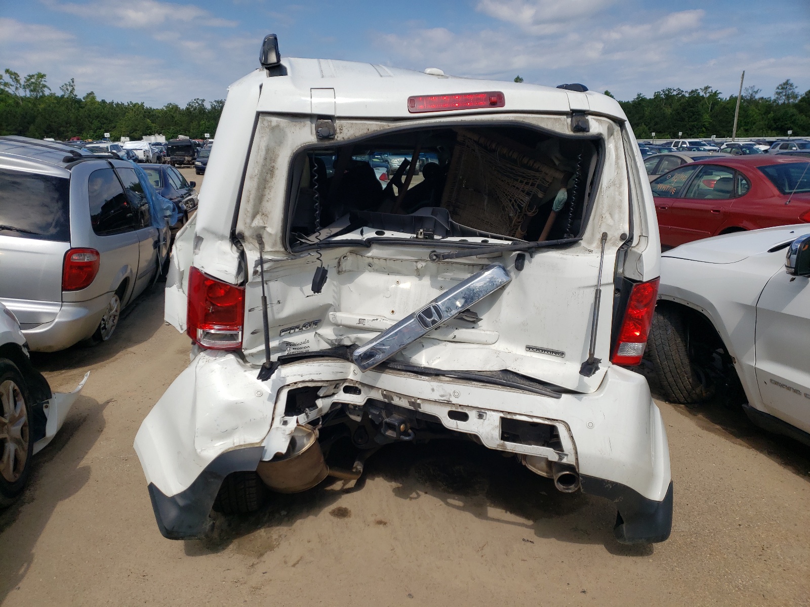 Photo 6 from auction – 2010 HONDA PILOT TOUR with VIN 5FNYF3H81AB001027