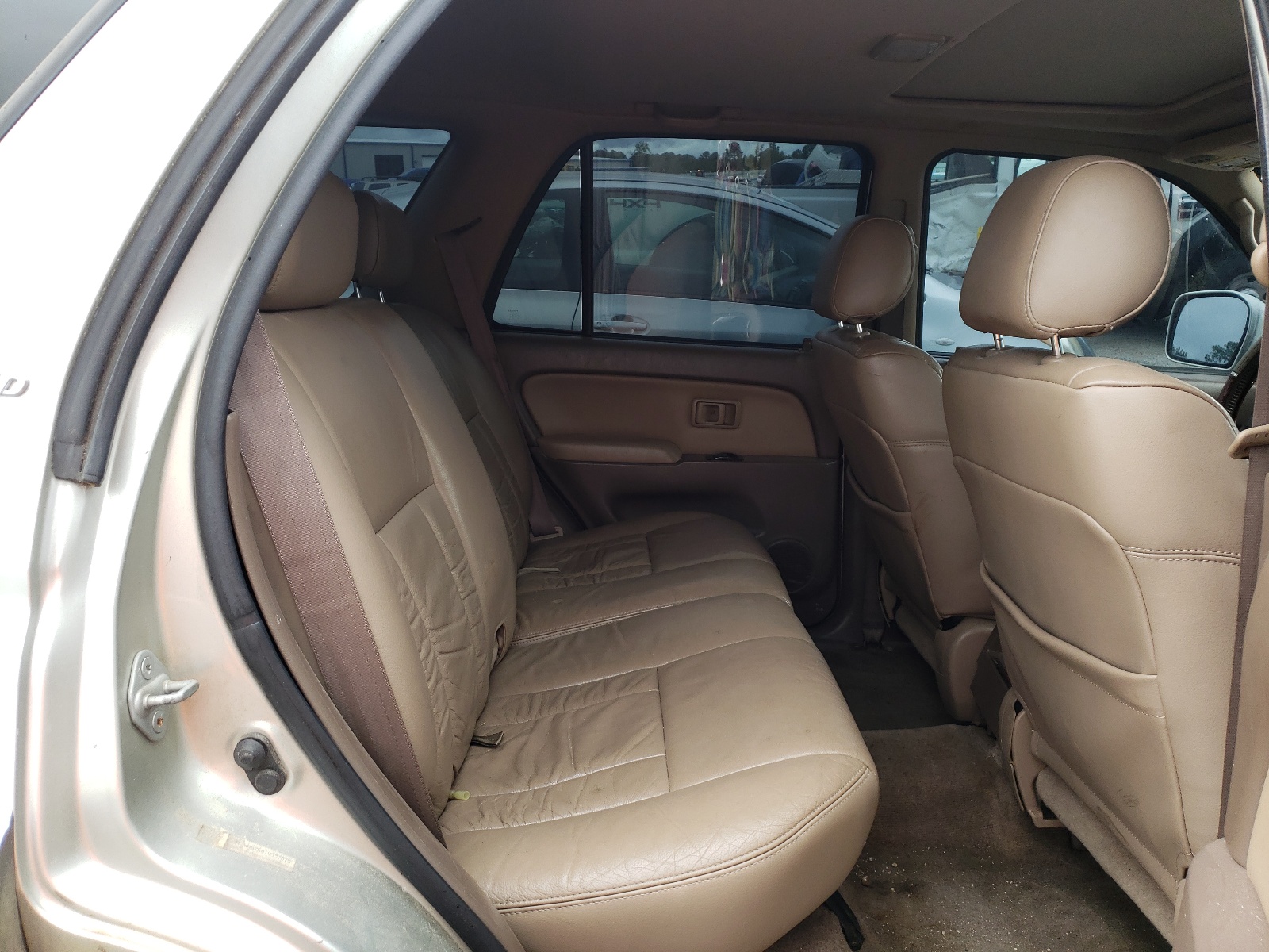 Photo 6 from auction – 2001 TOYOTA 4RUNNER LI with VIN JT3HN87R810337075