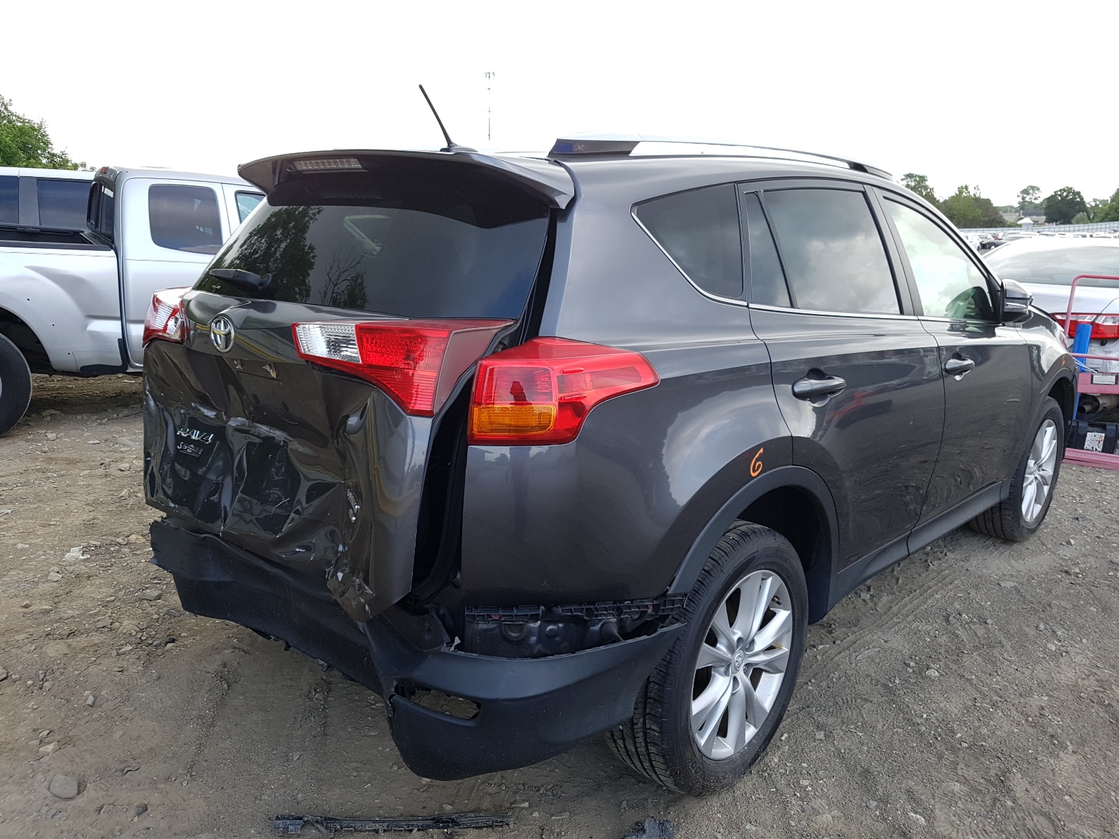 Zdjęcie 4 z aukcji – 2014 TOYOTA RAV4 LIMIT z VIN JTMDFREV5EJ004586