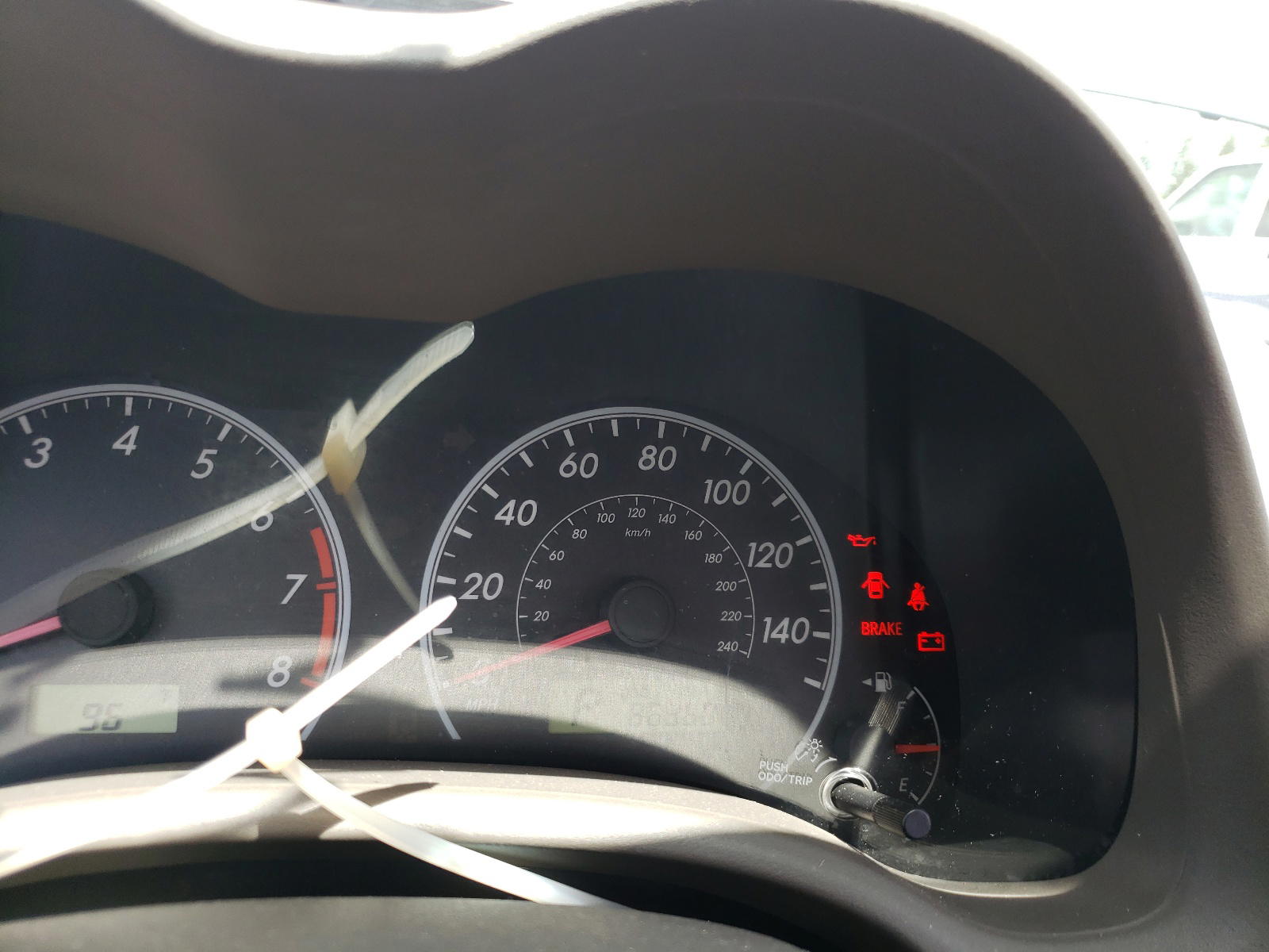 Photo 8 from auction – 2010 TOYOTA COROLLA BA with VIN 2T1BU4EE8AC497637