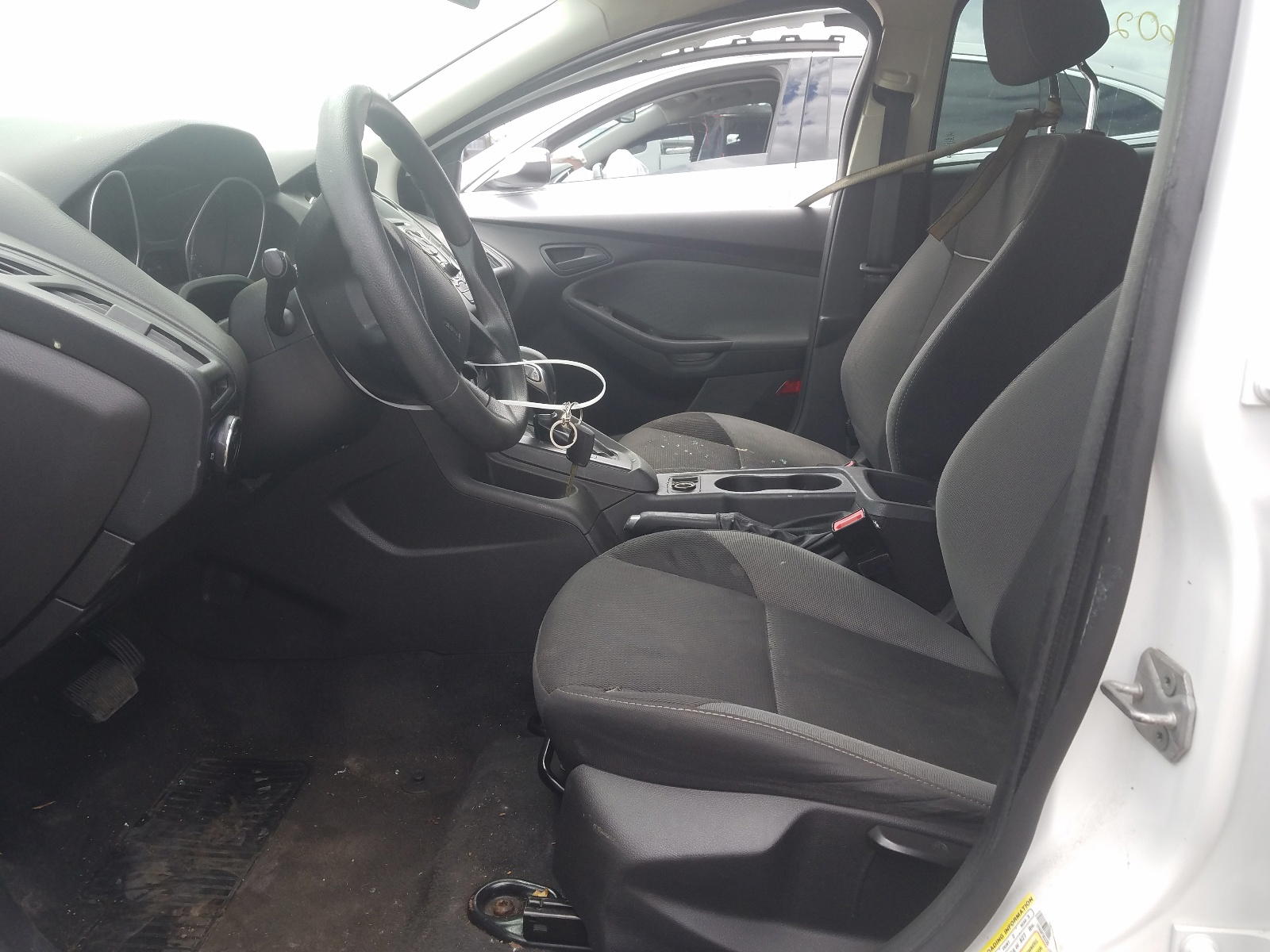 Photo 5 from auction – 2013 FORD FOCUS S with VIN 1FADP3E22DL370403