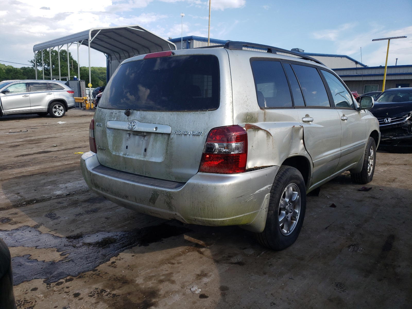 Photo 4 from auction – 2004 TOYOTA HIGHLANDER with VIN JTEEP21A240005514