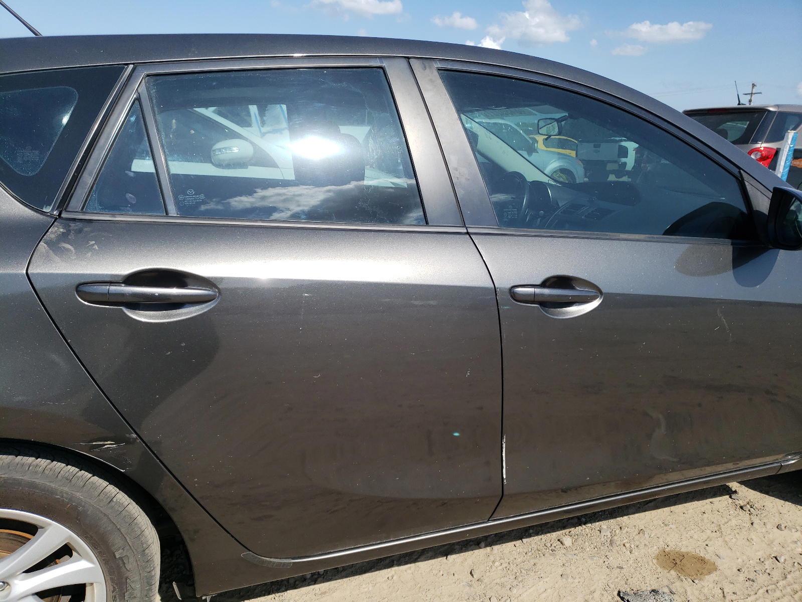Photo 9 from auction – 2012 MAZDA 3 HATCHBAC with VIN JM1BL1L76C1537193