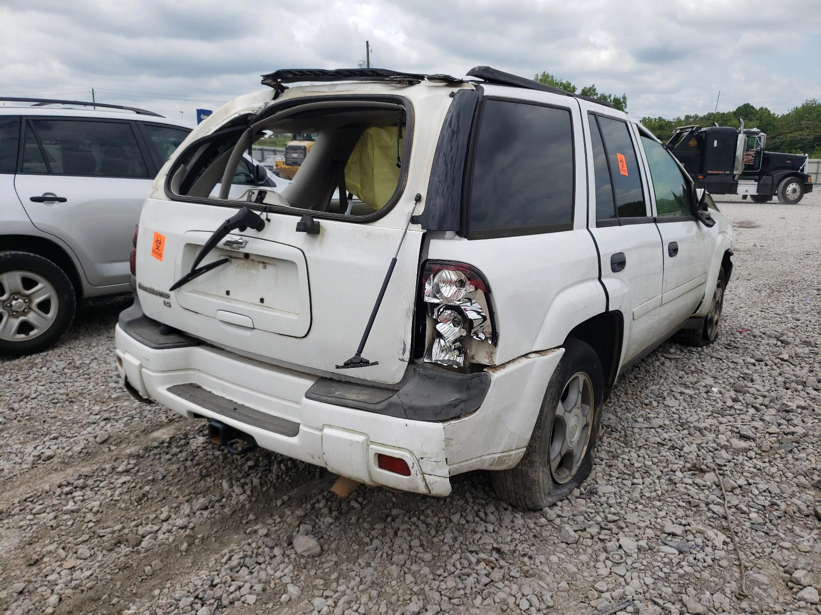 Photo 4 from auction – 2008 CHEVROLET TRAILBLAZE with VIN 1GNDS13S682140348
