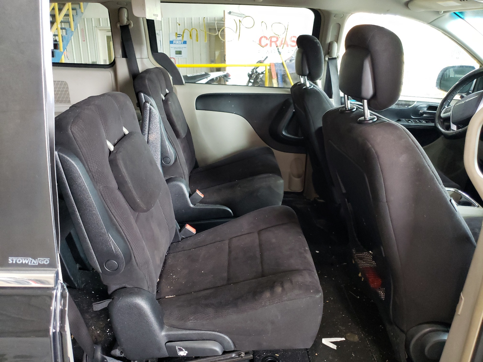 Photo 6 from auction – 2011 CHRYSLER TOWN & COU with VIN 2A4RR5DG1BR733260
